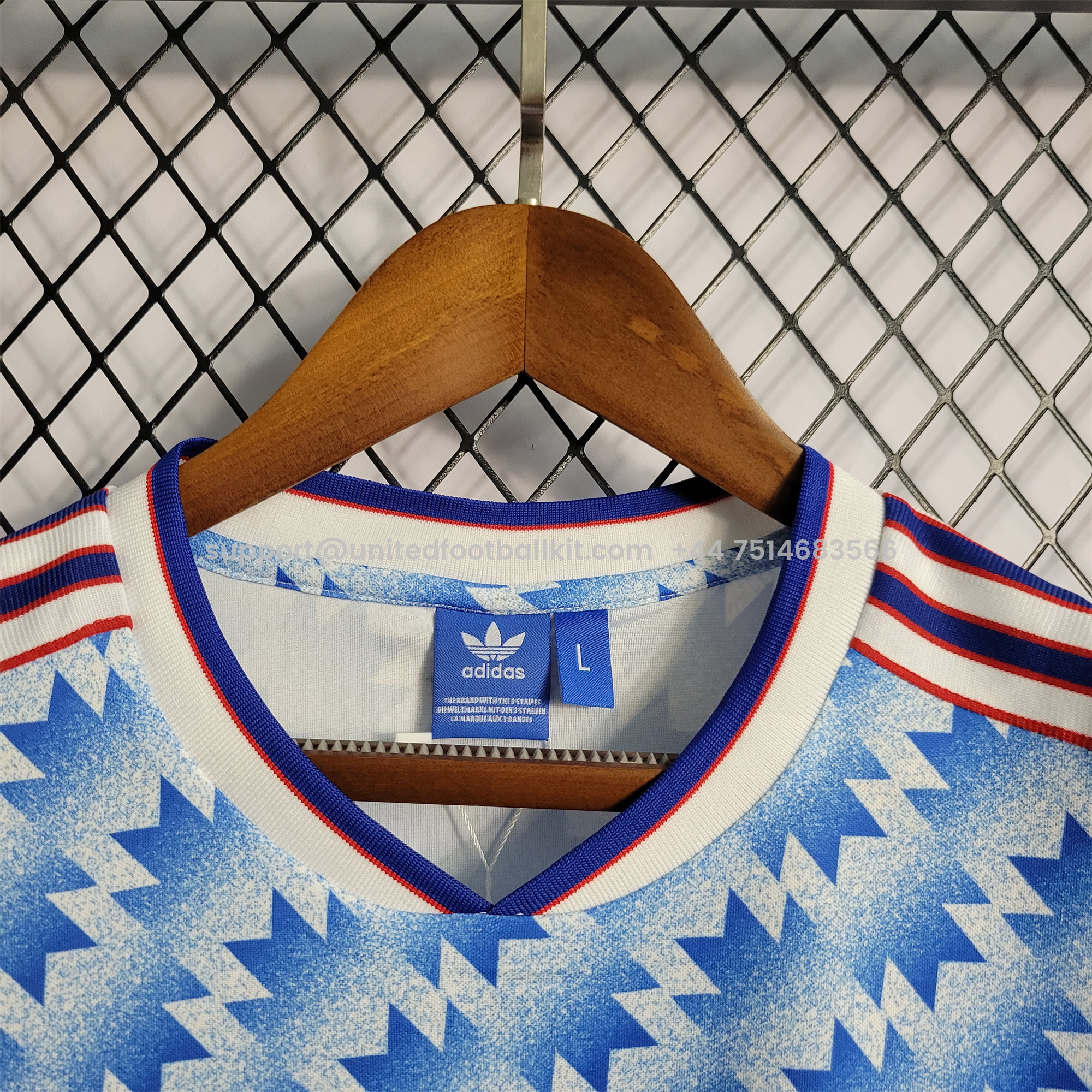 Unitedfootballkit.com | Retro Manchester United 90-92 Away Jersey -Customize Name, Number and Patch | Worldwide Shipping