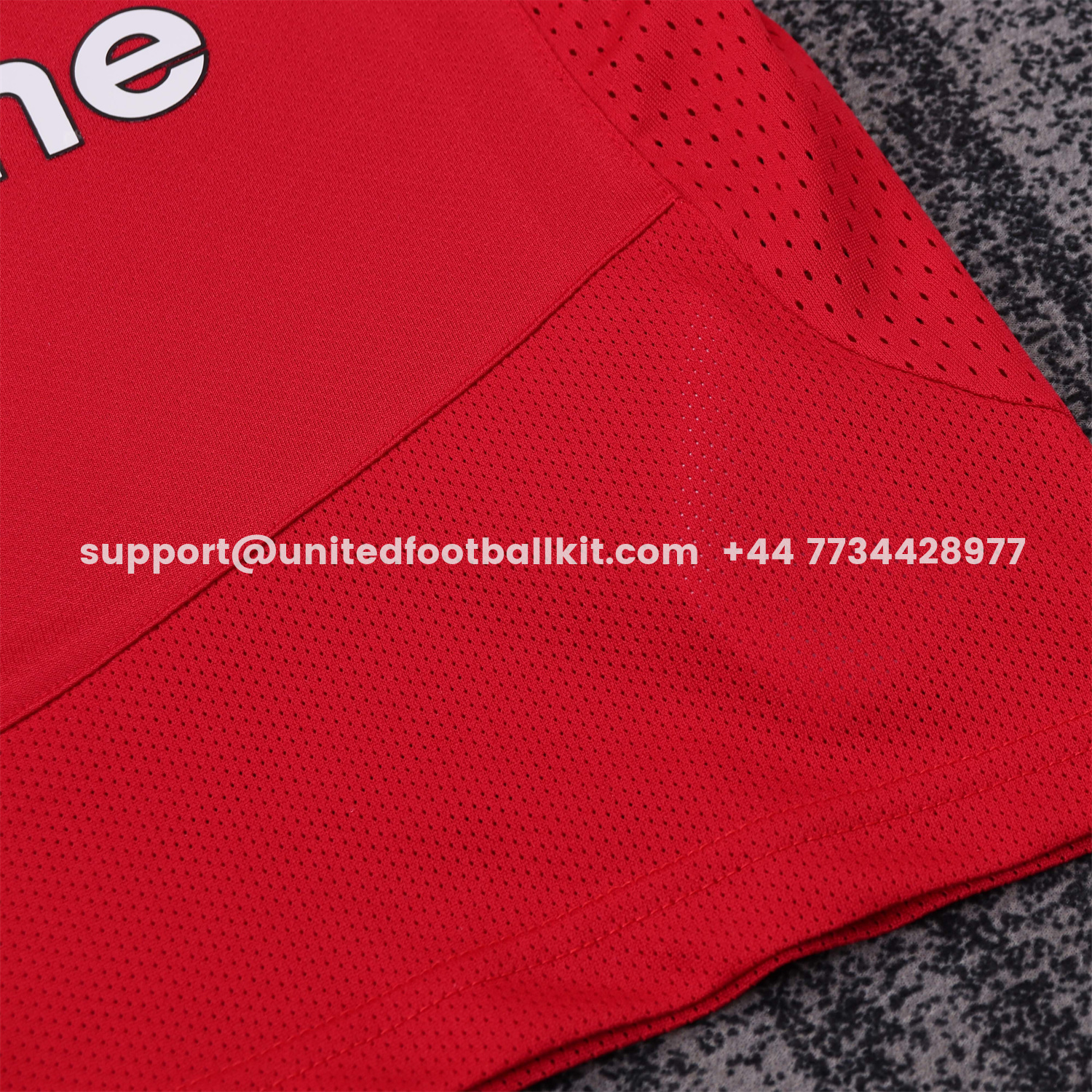 Unitedfootballkit.com | Retro Manchester United 2005-06 Home Kids Kit -Customize Name, Number and Patch | Worldwide Shipping