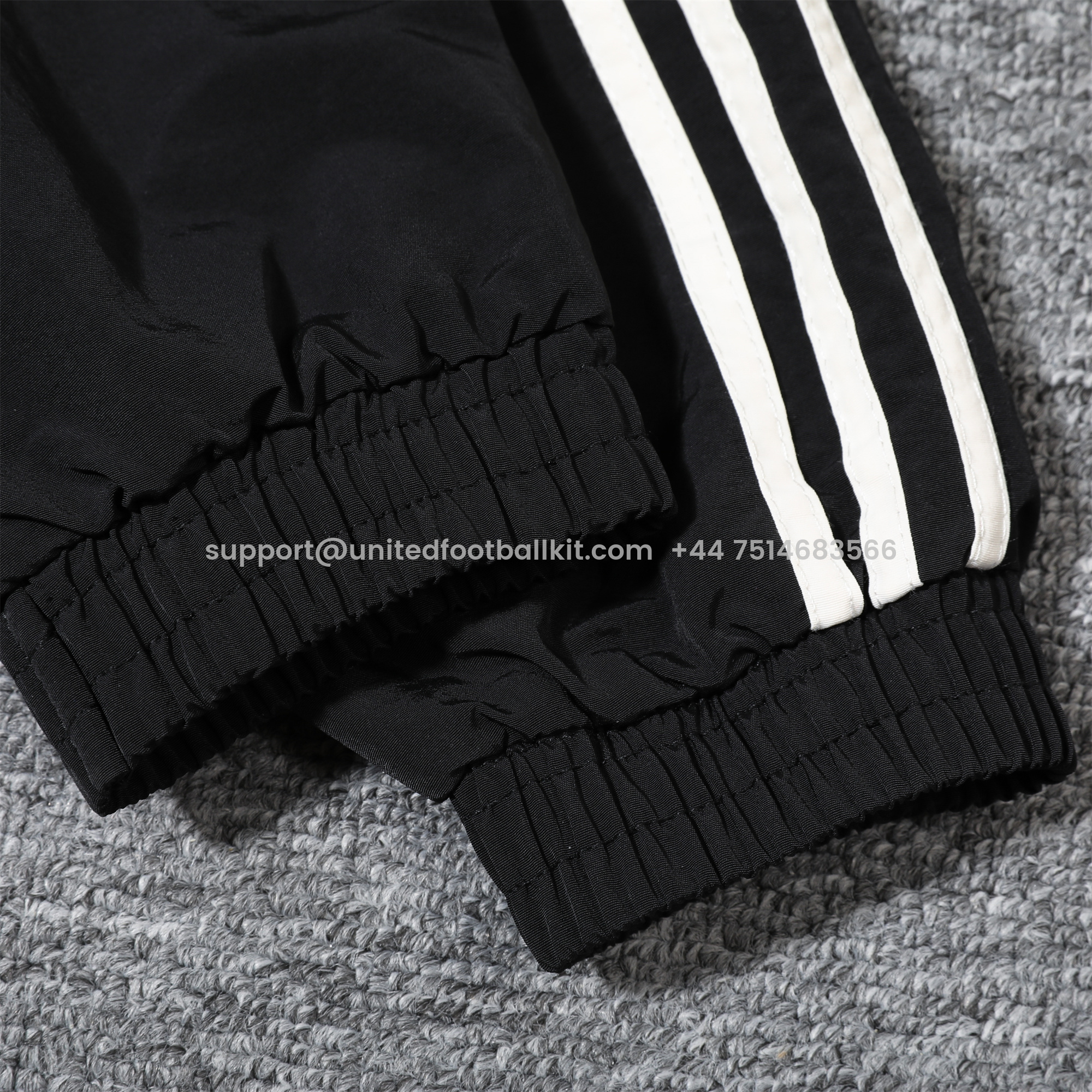 Unitedfootballkit.com | Manchester United 24-25 Black Throwback Windbreaker Suit - Jackets & Pants -Customize Name, Number and Patch | Worldwide Shipping