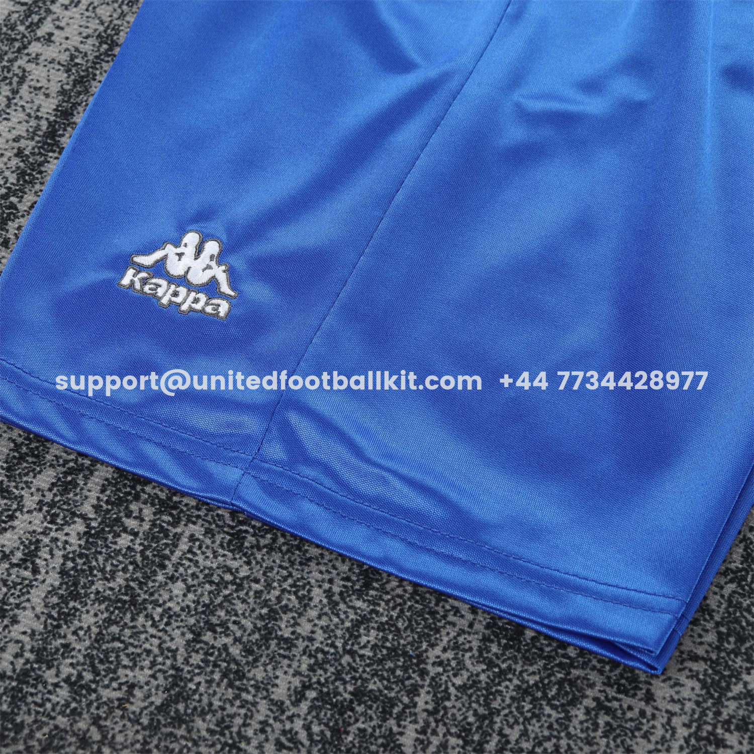 Unitedfootballkit.com | Retro Juventus 1995-96 Away Kids Kit -Customize Name, Number and Patch | Worldwide Shipping