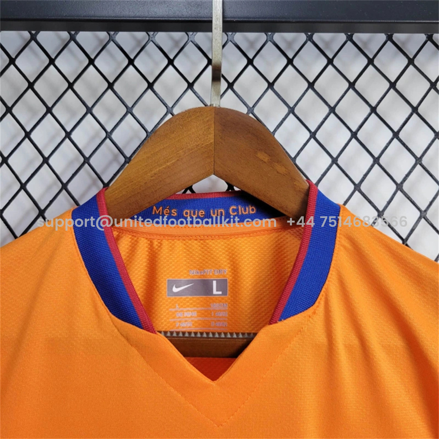 Unitedfootballkit.com | Retro Barcelona 06-07 Away Jersey -Customize Name, Number and Patch | Worldwide Shipping