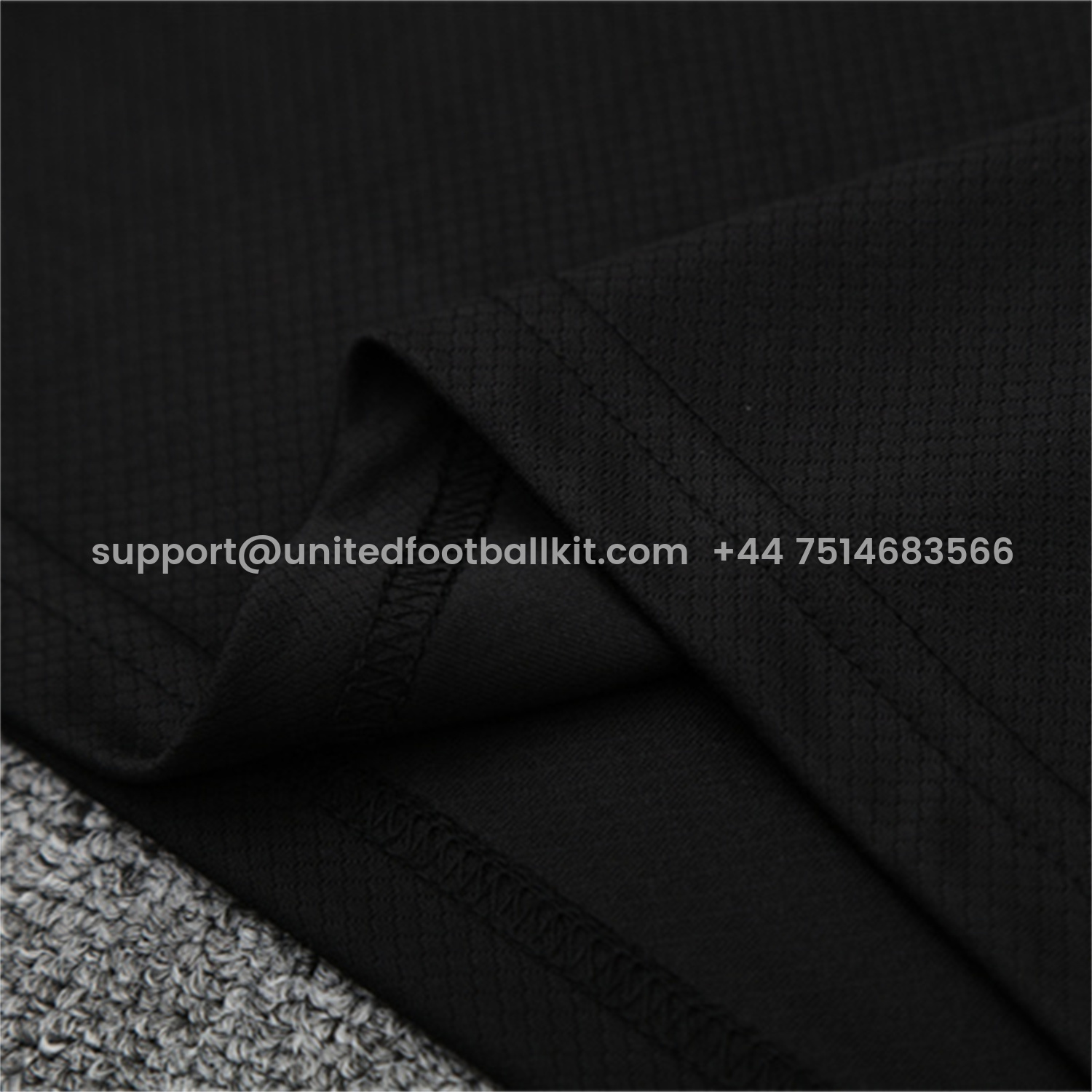 Unitedfootballkit.com | Manchester United 25-26 Kids Short-Sleeve Training Set - Black Top & Black shorts -Customize Name, Number and Patch | Worldwide Shipping