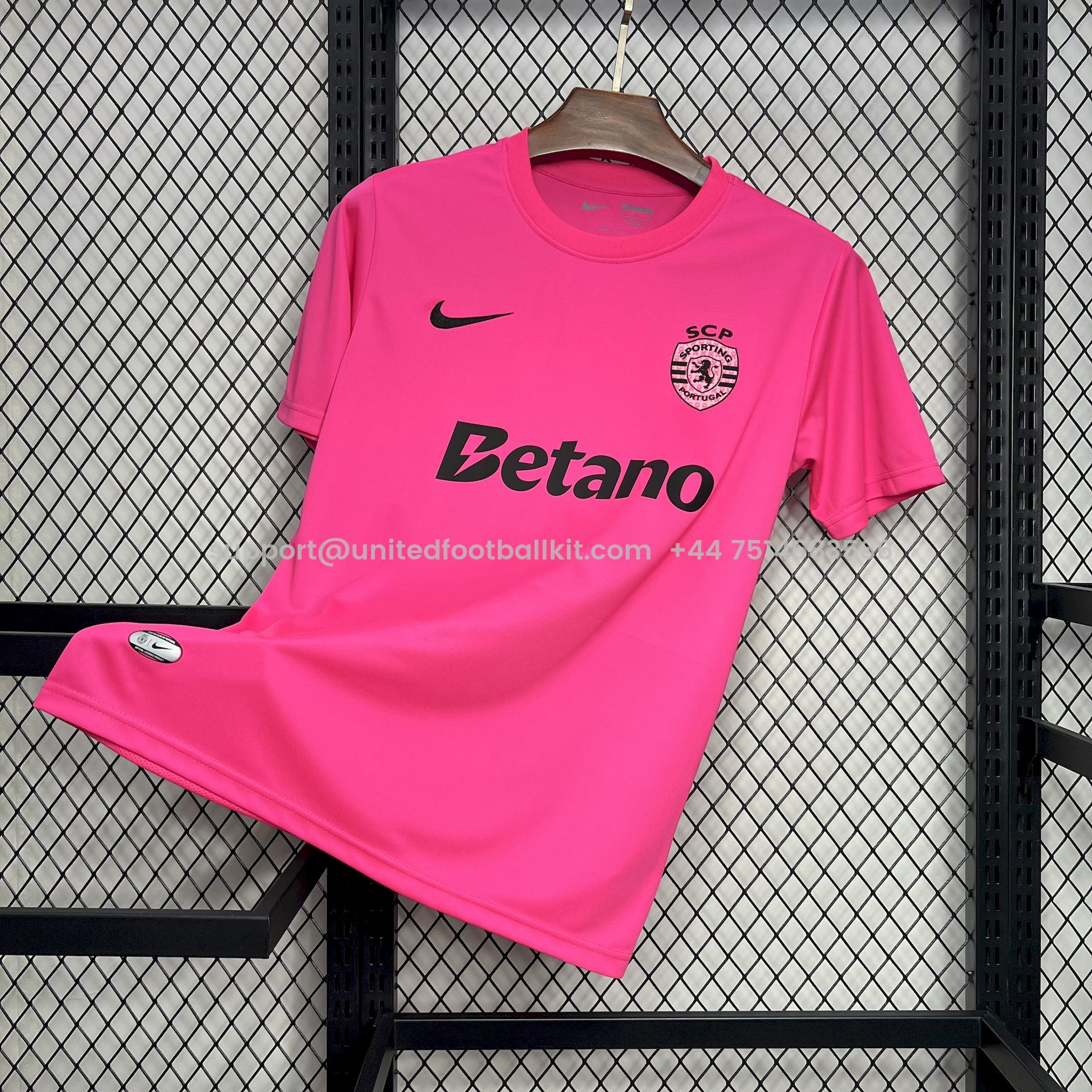 Unitedfootballkit.com | Sporting CP Portugal 24-25 Pink October Jersey - Fans Version -Customize Name, Number and Patch | Worldwide Shipping