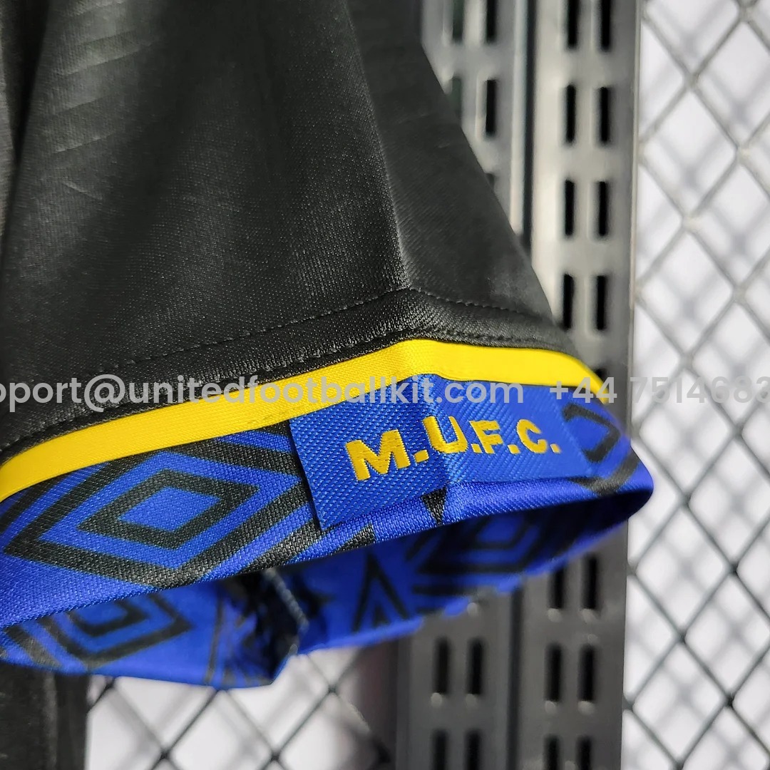 Unitedfootballkit.com | Retro Manchester United 93-94 Away Jersey -Customize Name, Number and Patch | Worldwide Shipping