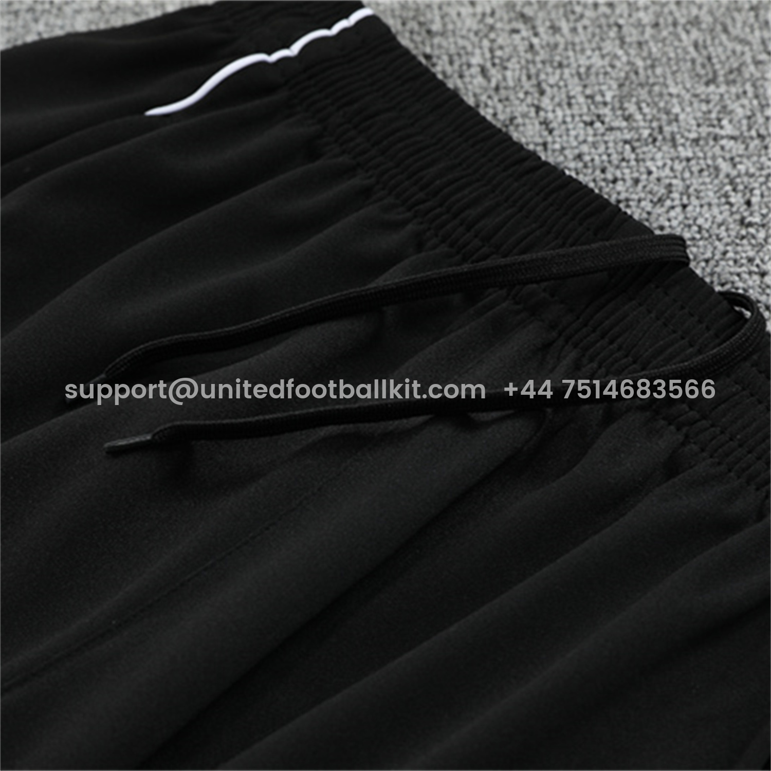 Unitedfootballkit.com | Japan 25-26 Long Sleeve Training Set - Light Grey Top and Black Pants -Customize Name, Number and Patch | Worldwide Shipping