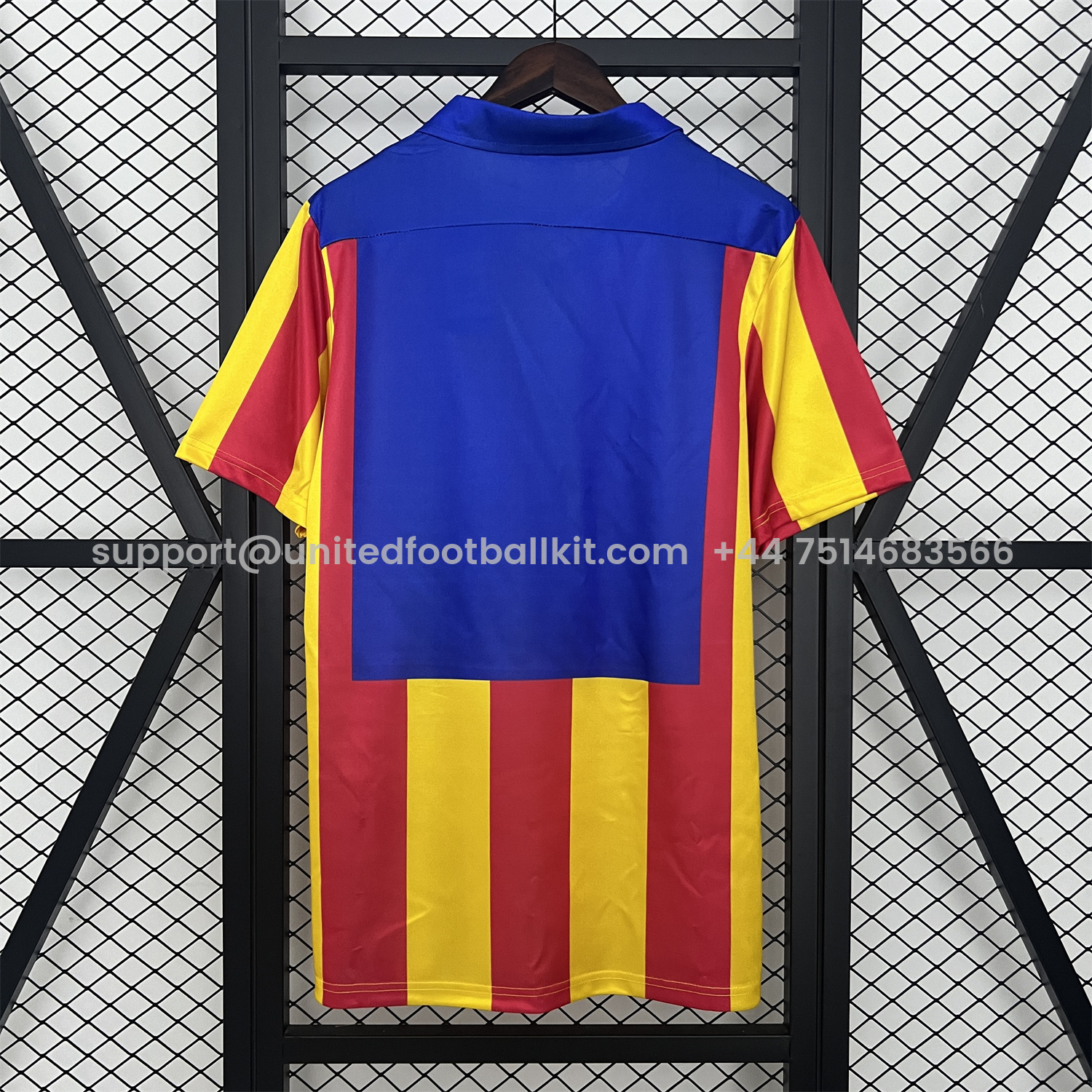 Unitedfootballkit.com | Retro Valencia 1980-82 Away Jersey -Customize Name, Number and Patch | Worldwide Shipping