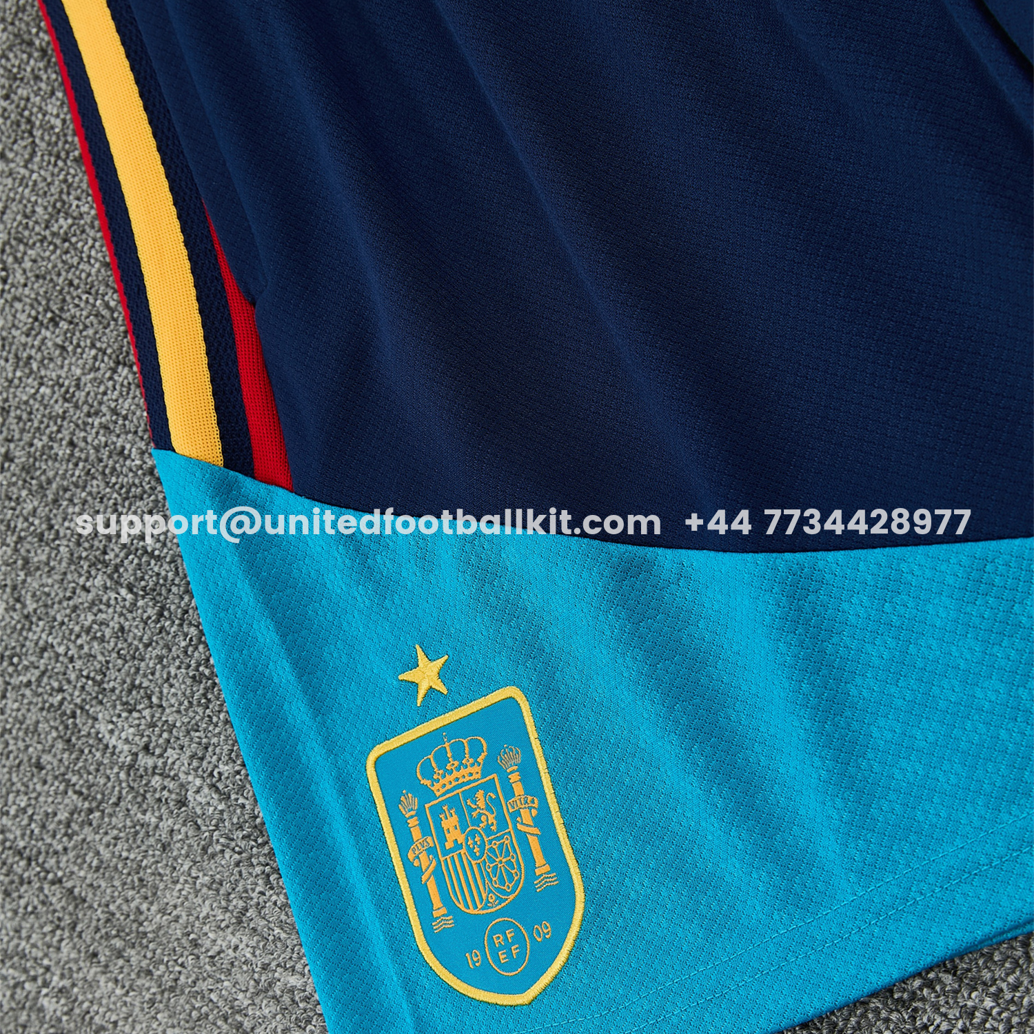Spain 2026 Vest Training Set - Light Blue Top & Dark Blue Pants:football jersey mysite: unitedjerseyfootball 邓江浪:football