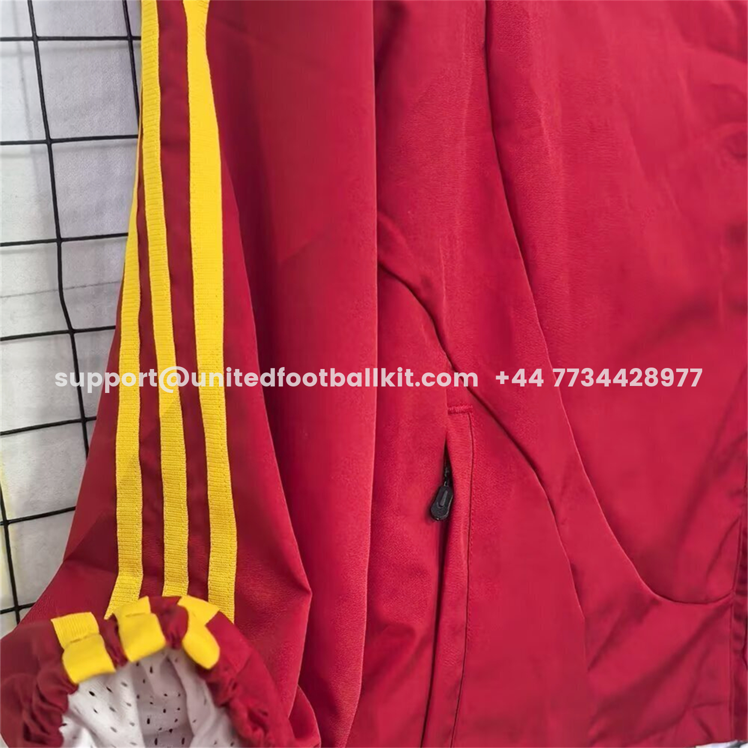 Unitedfootballkit.com | Retro Spain 2007 Red Windbreaker -Customize Name, Number and Patch | Worldwide Shipping