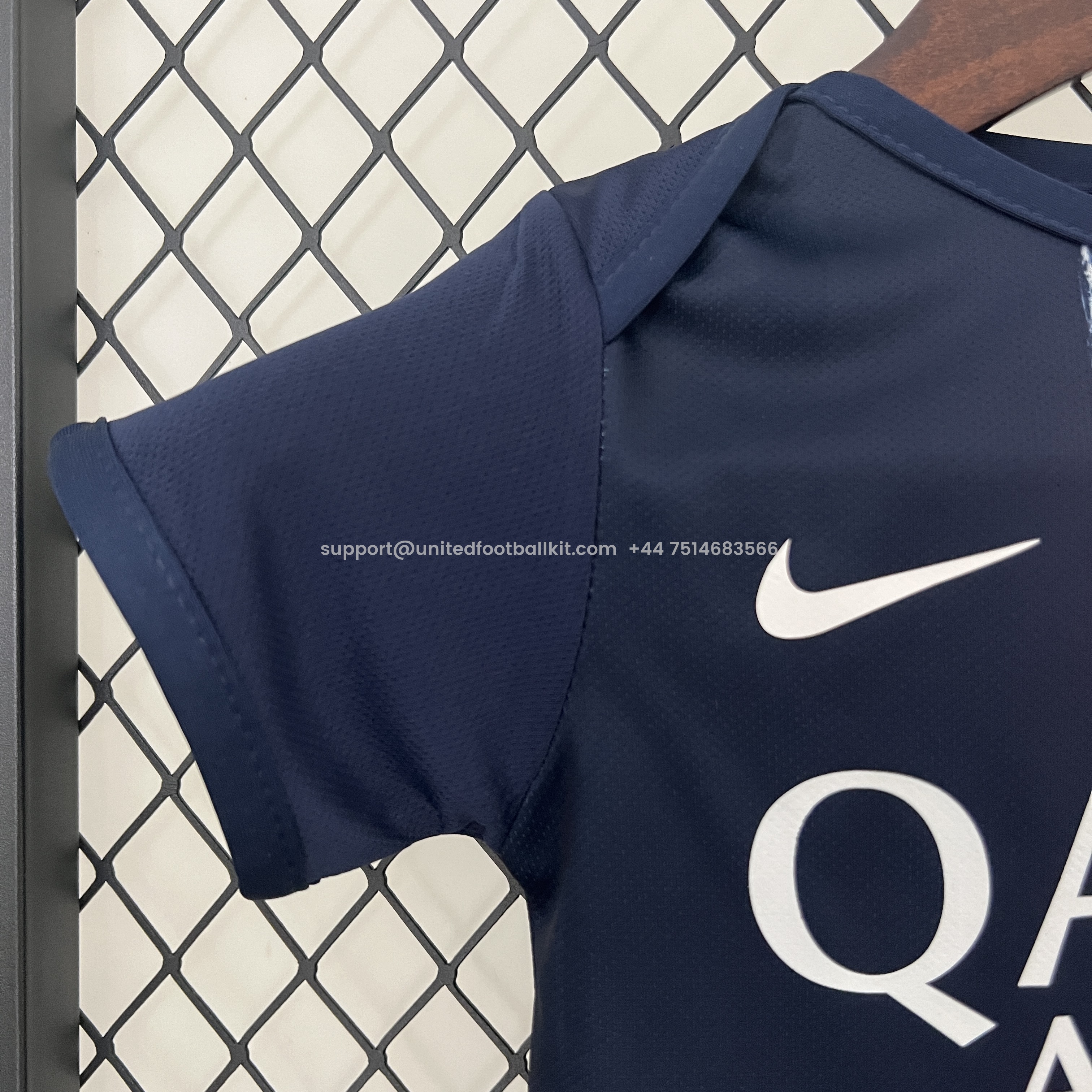 Unitedfootballkit.com | Paris Saint-Germain PSG 24-25 Home Baby Crawling Suit -Customize Name, Number and Patch | Worldwide Shipping