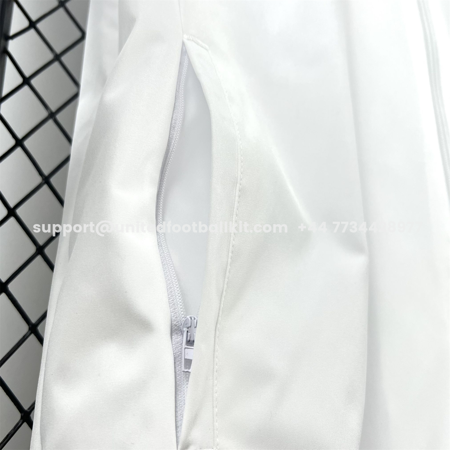 Unitedfootballkit.com | Spain 2026 Away Windbreaker Jacket - White -Customize Name, Number and Patch | Worldwide Shipping