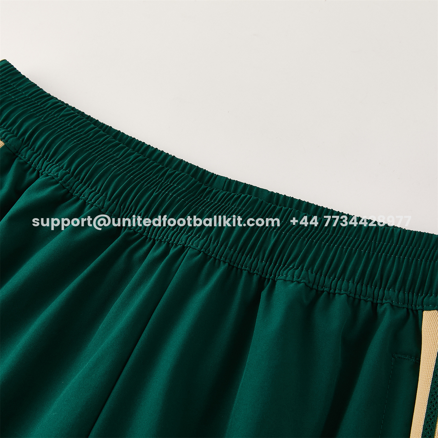 Unitedfootballkit.com | Italy 2026 Hooded Windbreaker Training Set - Green Top & Pants -Customize Name, Number and Patch | Worldwide Shipping