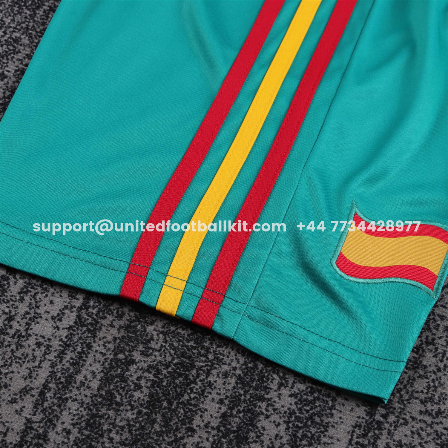 Unitedfootballkit.com | Retro Spain 2010 Green Goalkeeper Kids Kit -Customize Name, Number and Patch | Worldwide Shipping