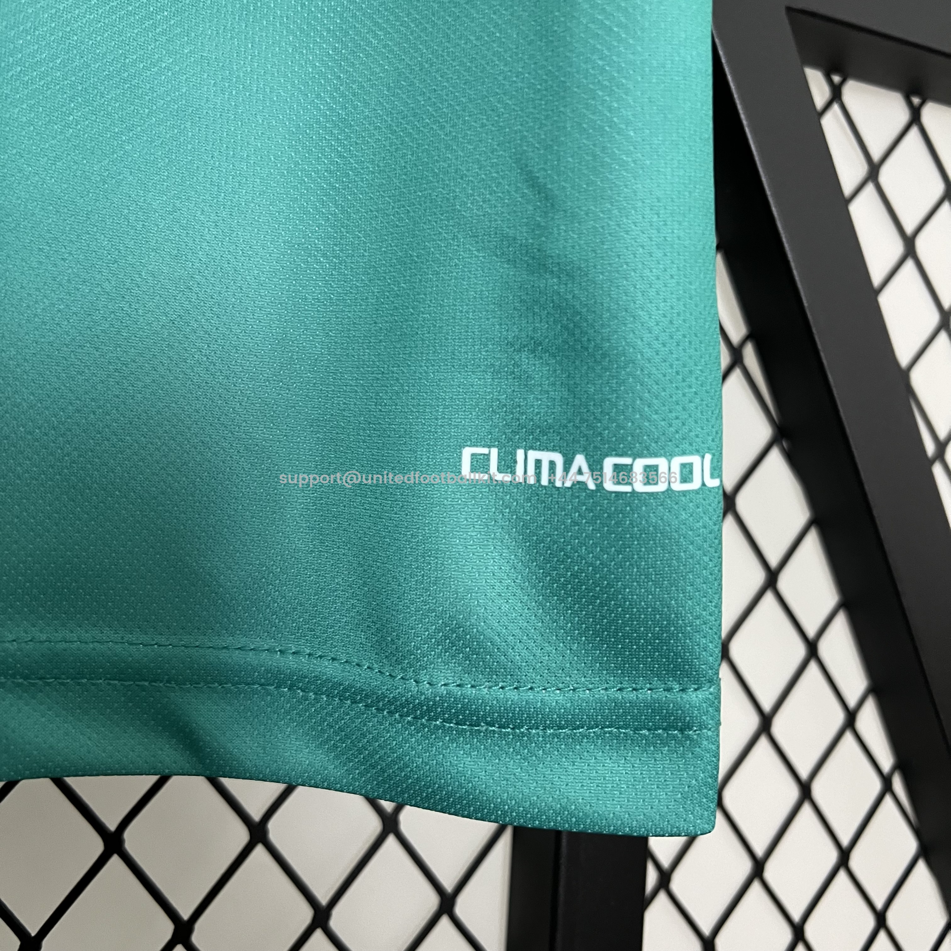 Unitedfootballkit.com | Retro Spain 2010 Green Goalkeeper Jersey -Customize Name, Number and Patch | Worldwide Shipping