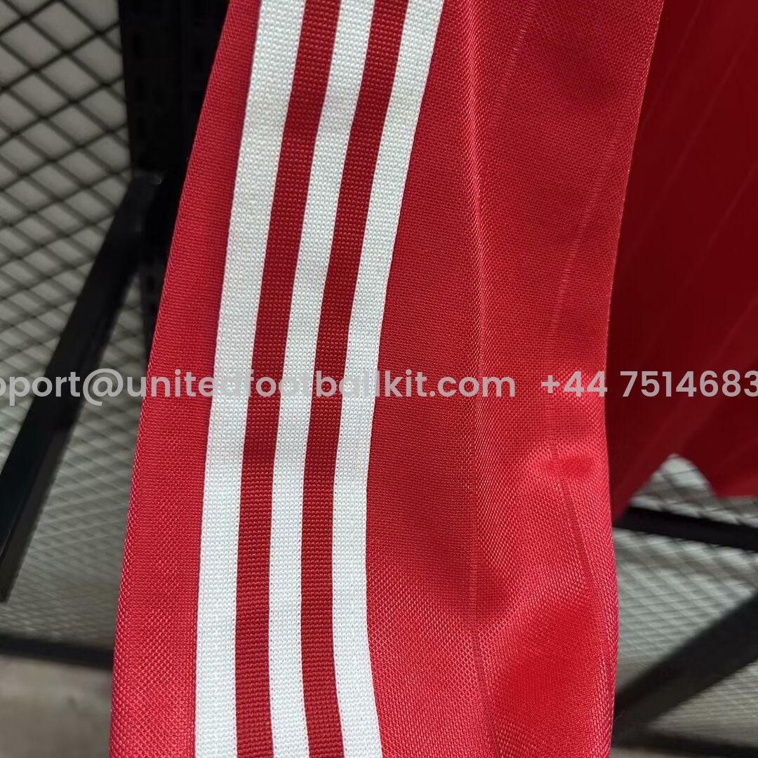 Unitedfootballkit.com | Retro Manchester United 82-83 Home Long Sleeve Jersey -Customize Name, Number and Patch | Worldwide Shipping