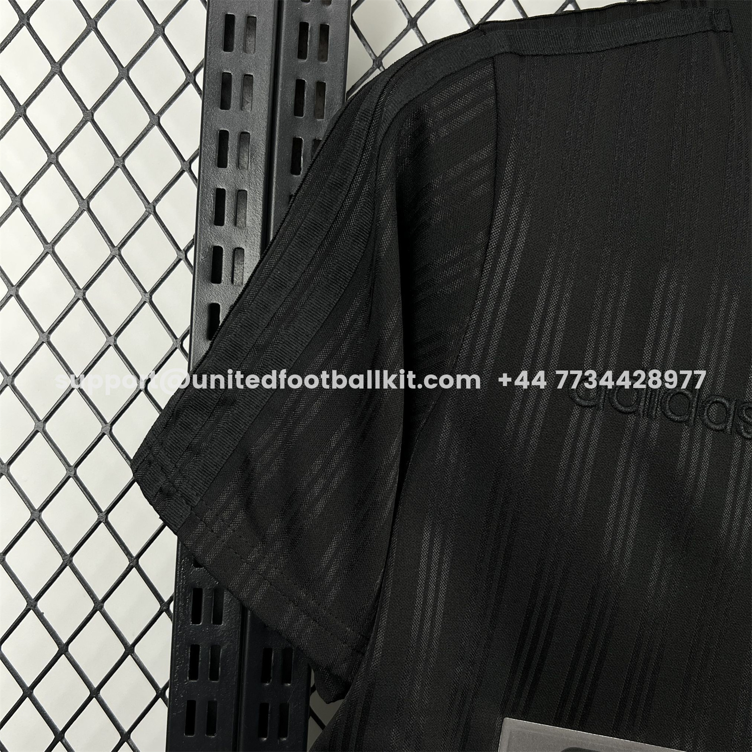 Unitedfootballkit.com | Retro Liver.pool 1995-96 Black Special Jersey -Customize Name, Number and Patch | Worldwide Shipping