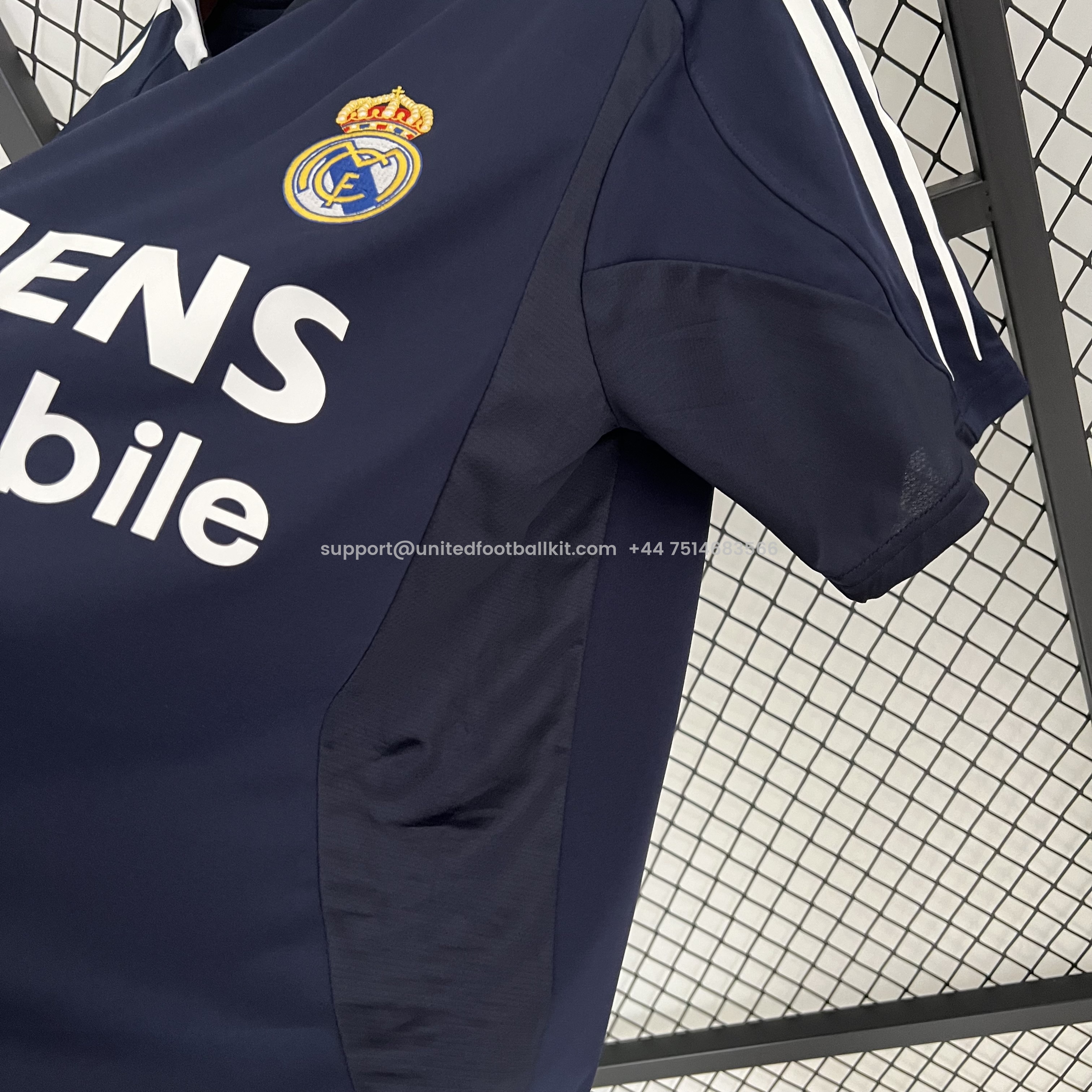 Unitedfootballkit.com | Retro Real Madrid 04-05 Away Stadium Jersey -Customize Name, Number and Patch | Worldwide Shipping