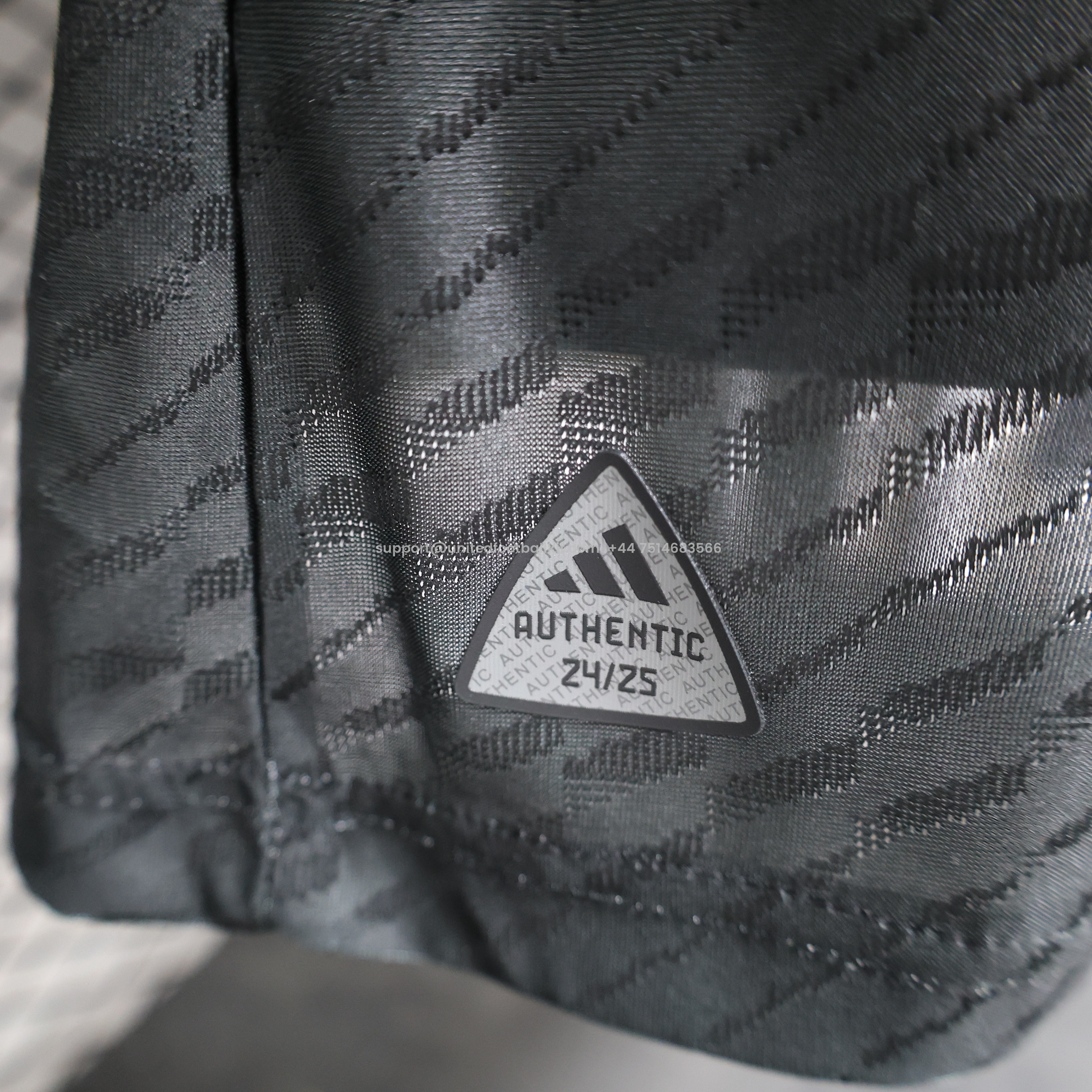 Unitedfootballkit.com | Real Madrid 24-25 Gold Dragon Special Edition Black Jersey - Player Version -Customize Name, Number and Patch | Worldwide Shipping