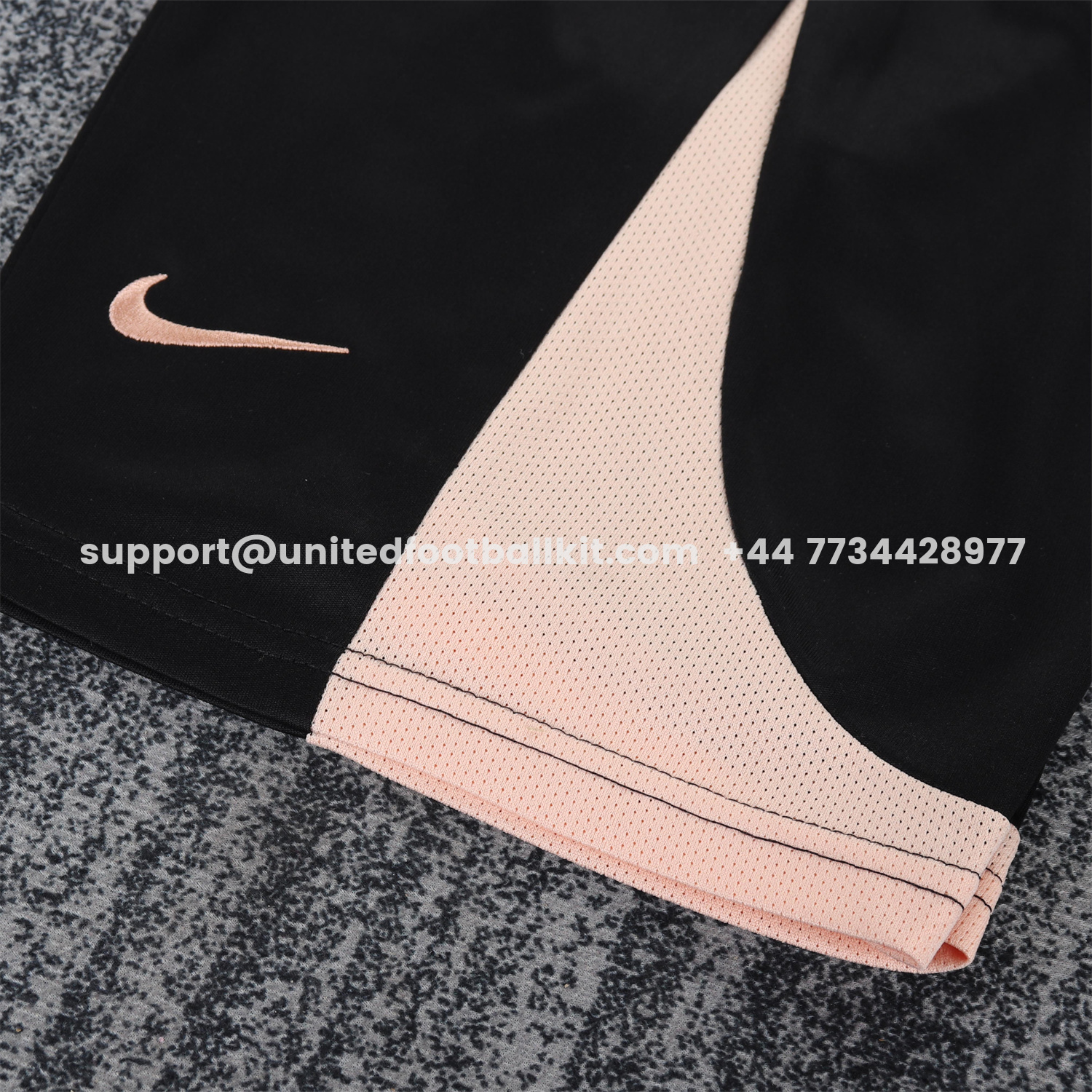 Unitedfootballkit.com | Retro Juventus 2003-04 Away Kids Kit -Customize Name, Number and Patch | Worldwide Shipping