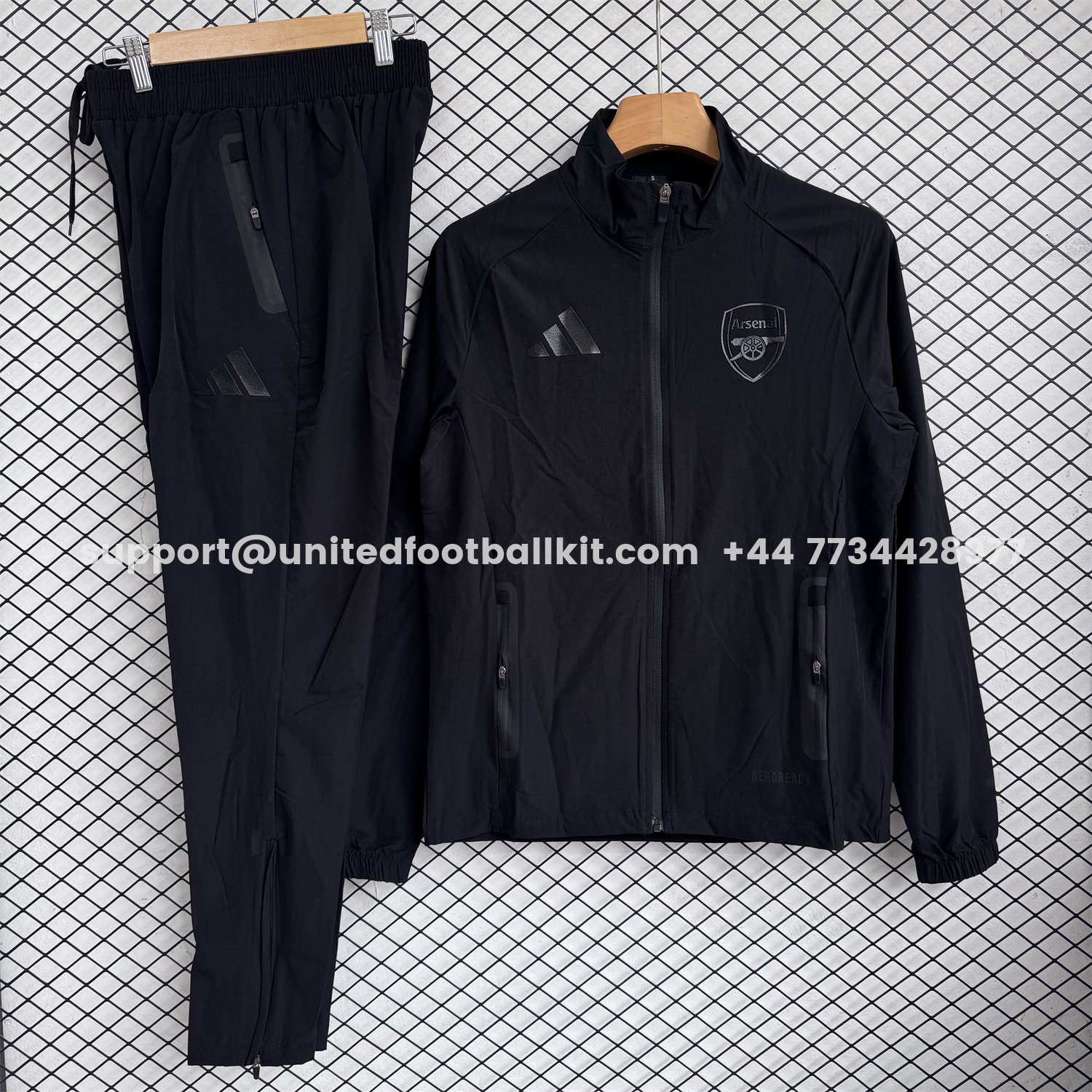 Unitedfootballkit.com | Arsenal 25-26 Windbreaker Training Set - Pure Black Top and Pants -Customize Name, Number and Patch | Worldwide Shipping