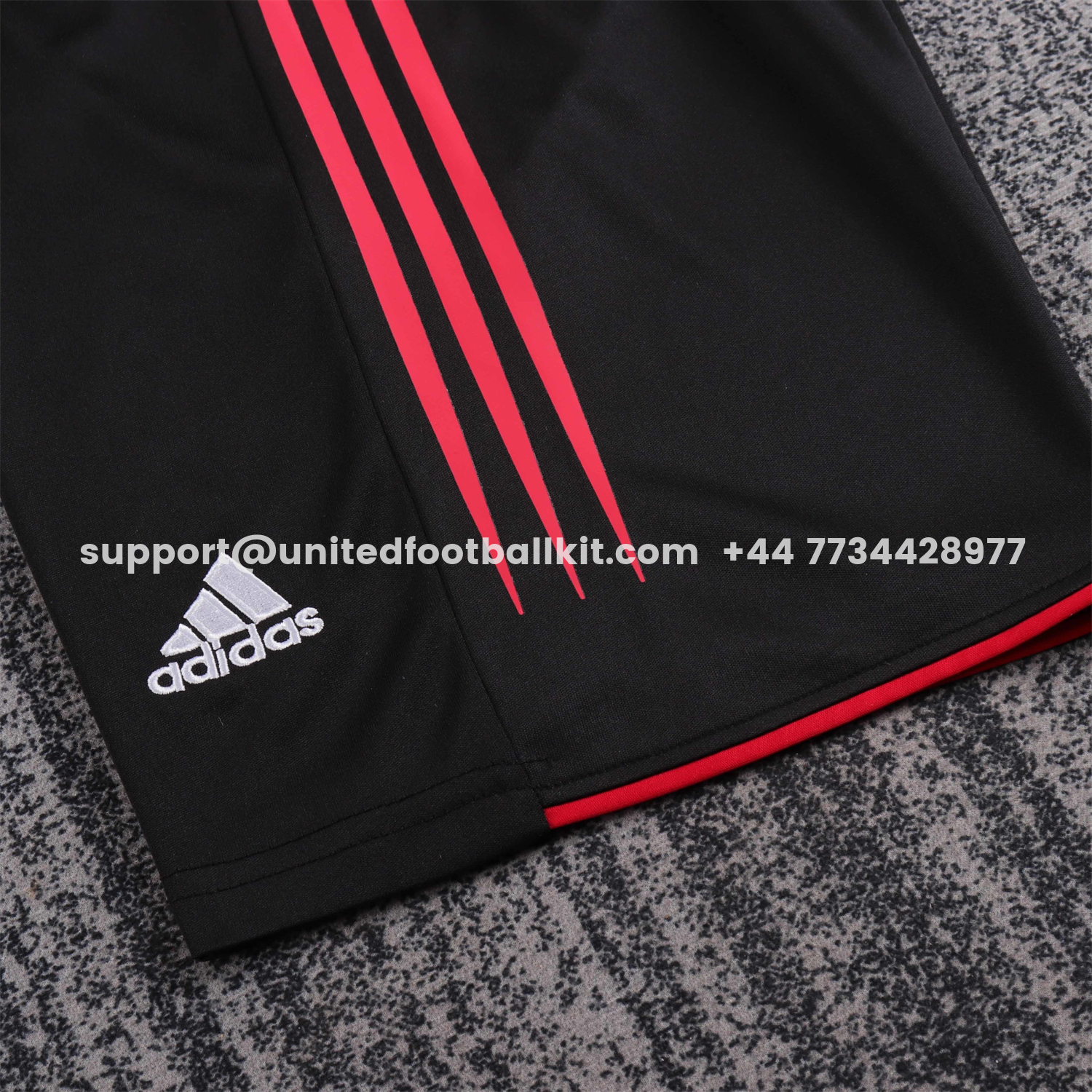 Unitedfootballkit.com | Retro AC Milan 2004-05 Home Kids Kit -Customize Name, Number and Patch | Worldwide Shipping