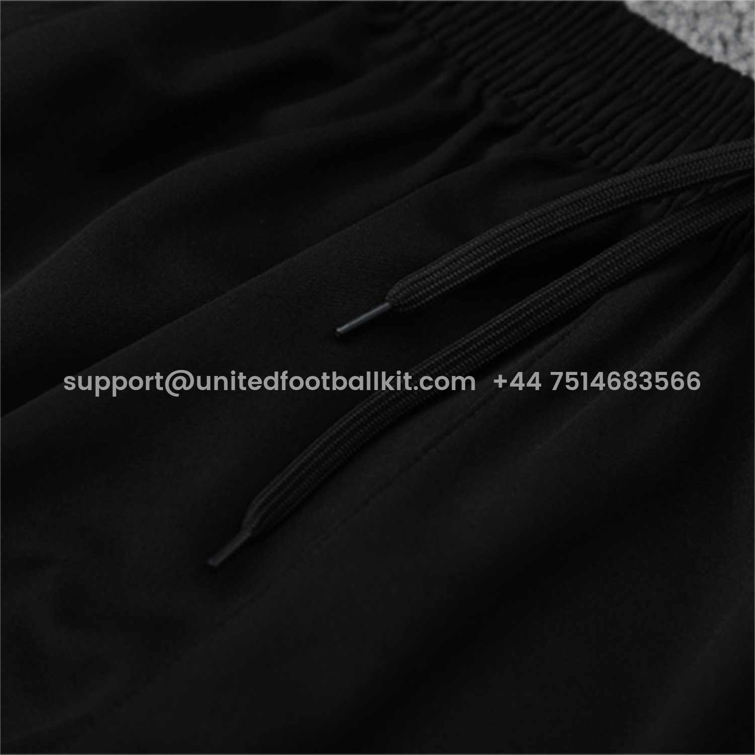 Unitedfootballkit.com | Bayern Munich 25-26 Kid Long Sleeves Training Set - Black Top & Black Pants -Customize Name, Number and Patch | Worldwide Shipping