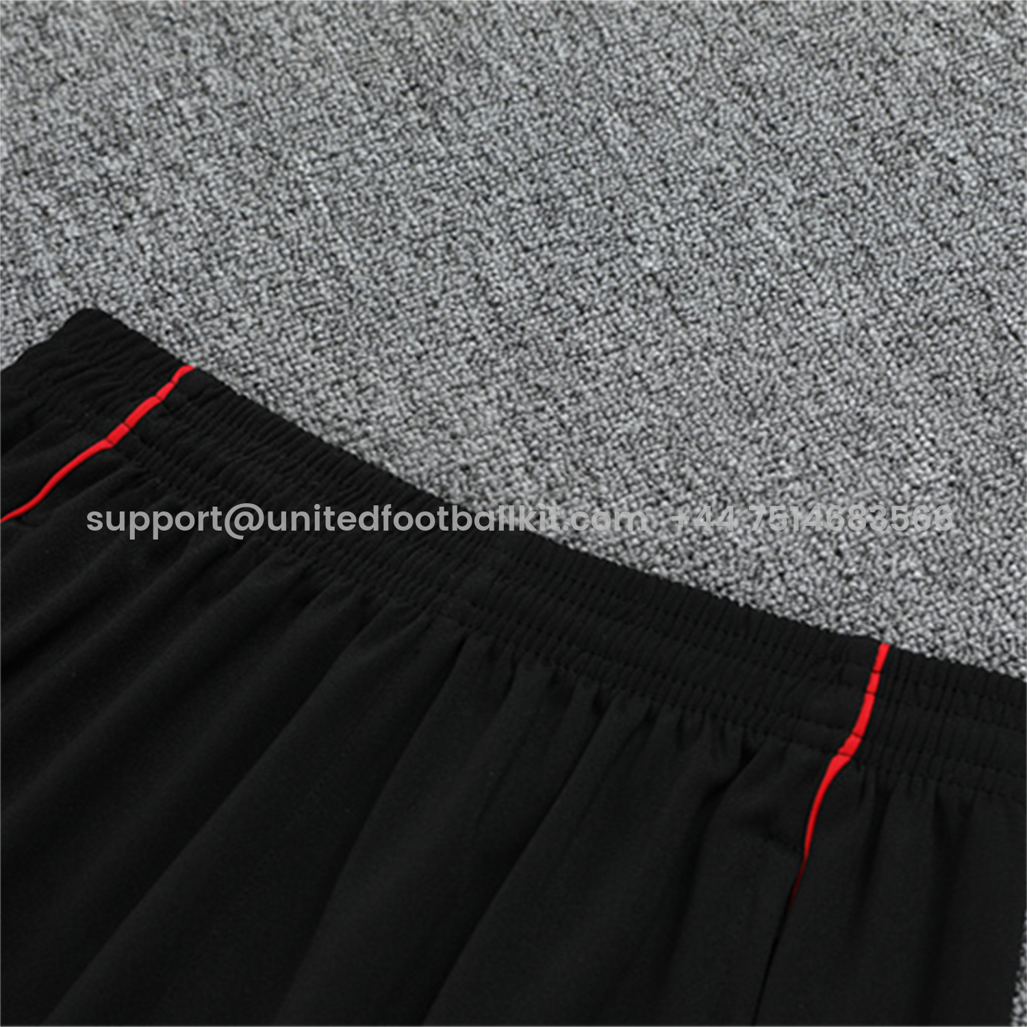 Unitedfootballkit.com | Bayern Munich 25-26 Long Sleeves Training Set - Green Top & Black Pants -Customize Name, Number and Patch | Worldwide Shipping