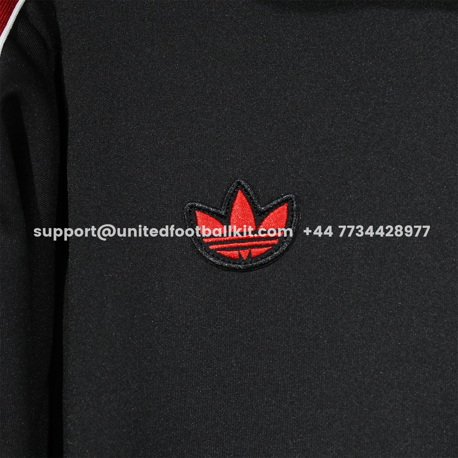 Unitedfootballkit.com | Manchester United 25-26 Red Lines Training Set - Black Top and Black Pants -Customize Name, Number and Patch | Worldwide Shipping