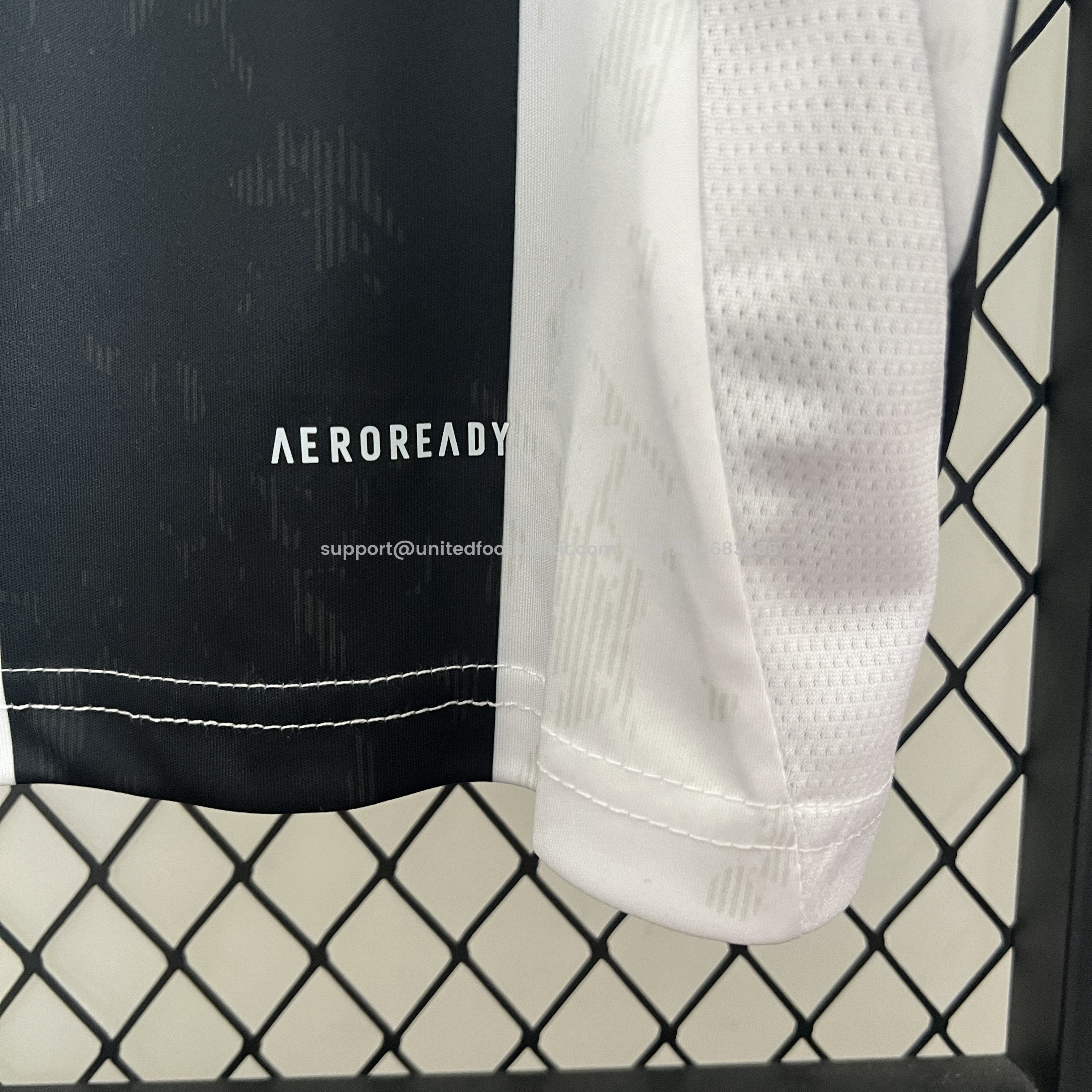 Unitedfootballkit.com | Juventus 24-25 Home Stadium Jersey - Fans Version -Customize Name, Number and Patch | Worldwide Shipping