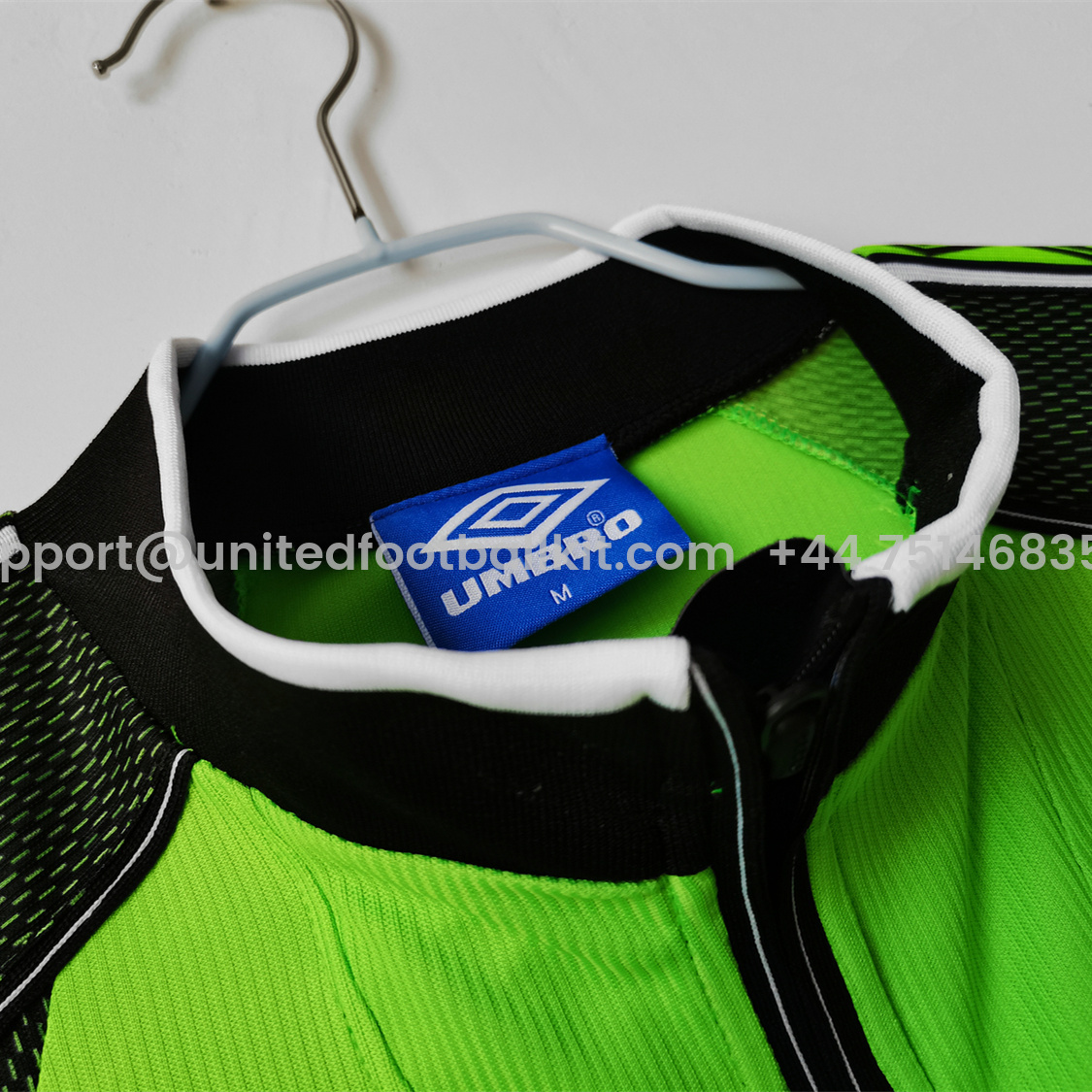 Unitedfootballkit.com | Retro Manchester United 98-99 Green Goalkeeper Long Sleeve Jersey -Customize Name, Number and Patch | Worldwide Shipping