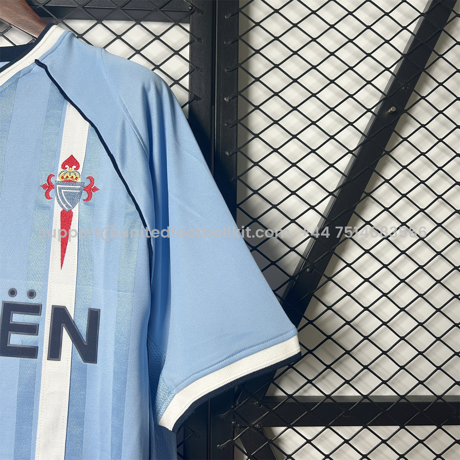 Unitedfootballkit.com | Retro Celta Vigo 2001-02 Home Jersey -Customize Name, Number and Patch | Worldwide Shipping