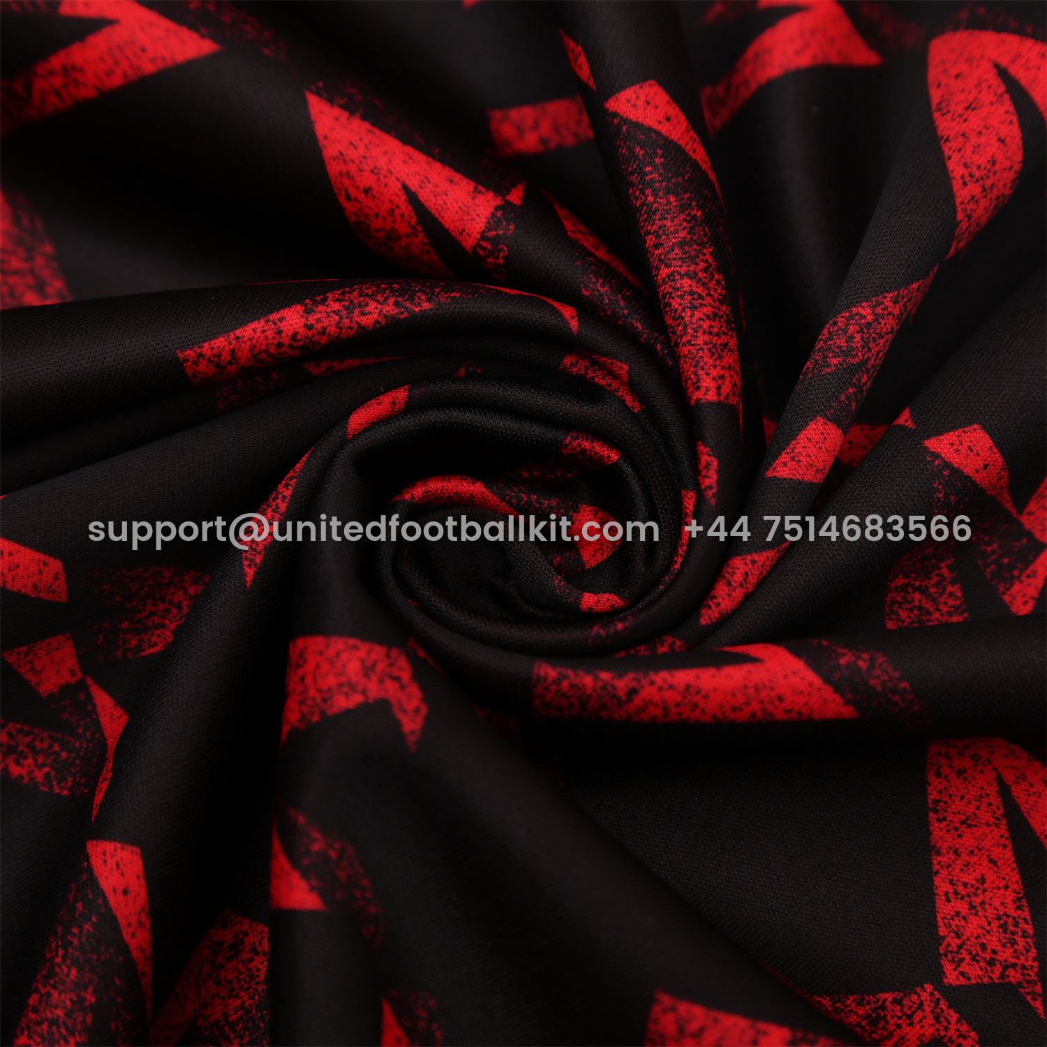 Unitedfootballkit.com | Manchester United 25-26 Pre-Match Short-Sleeve Training Set - Red Top & Black Shorts -Customize Name, Number and Patch | Worldwide Shipping