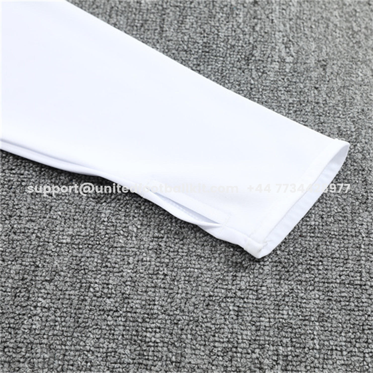 Unitedfootballkit.com | Real Madrid 25-26 Kids Long Sleeve Training Set - White Top & Black Pants -Customize Name, Number and Patch | Worldwide Shipping