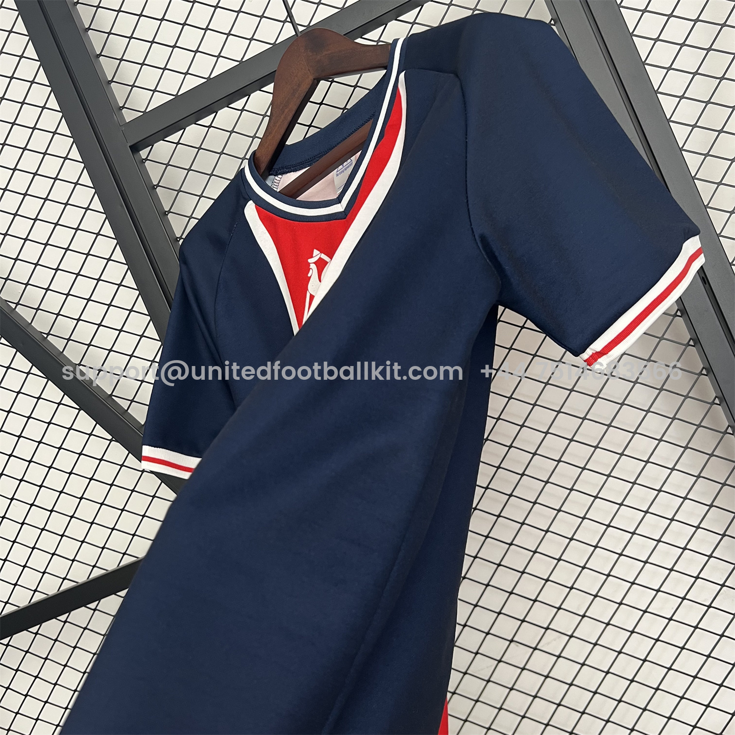 Unitedfootballkit.com | Retro Paris Saint-Germain PSG 1974 Home Jersey -Customize Name, Number and Patch | Worldwide Shipping