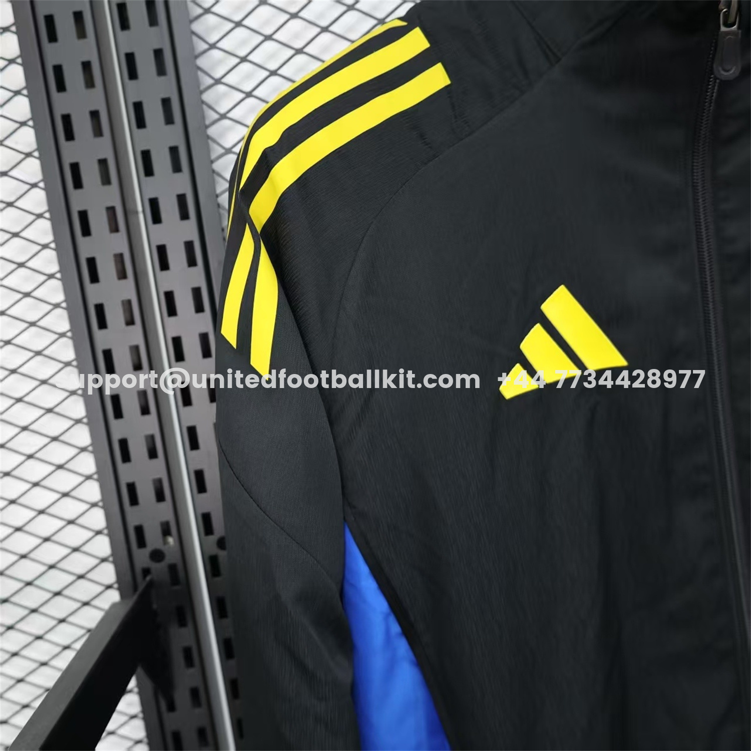 Unitedfootballkit.com | Manchester United 25-26 Black Windbreaker Jacket -Customize Name, Number and Patch | Worldwide Shipping