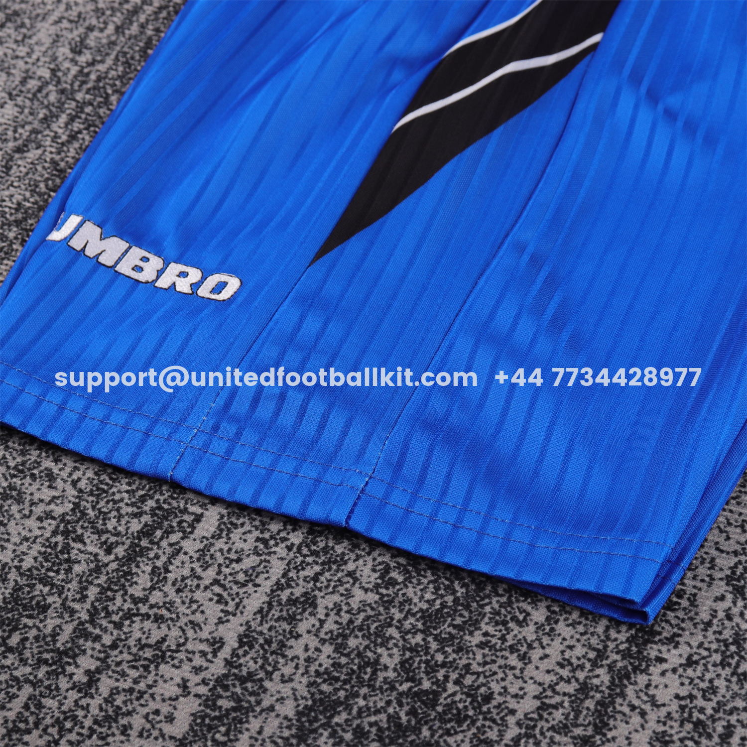 Unitedfootballkit.com | Retro Manchester United 1996-98 Away Kids Kit -Customize Name, Number and Patch | Worldwide Shipping