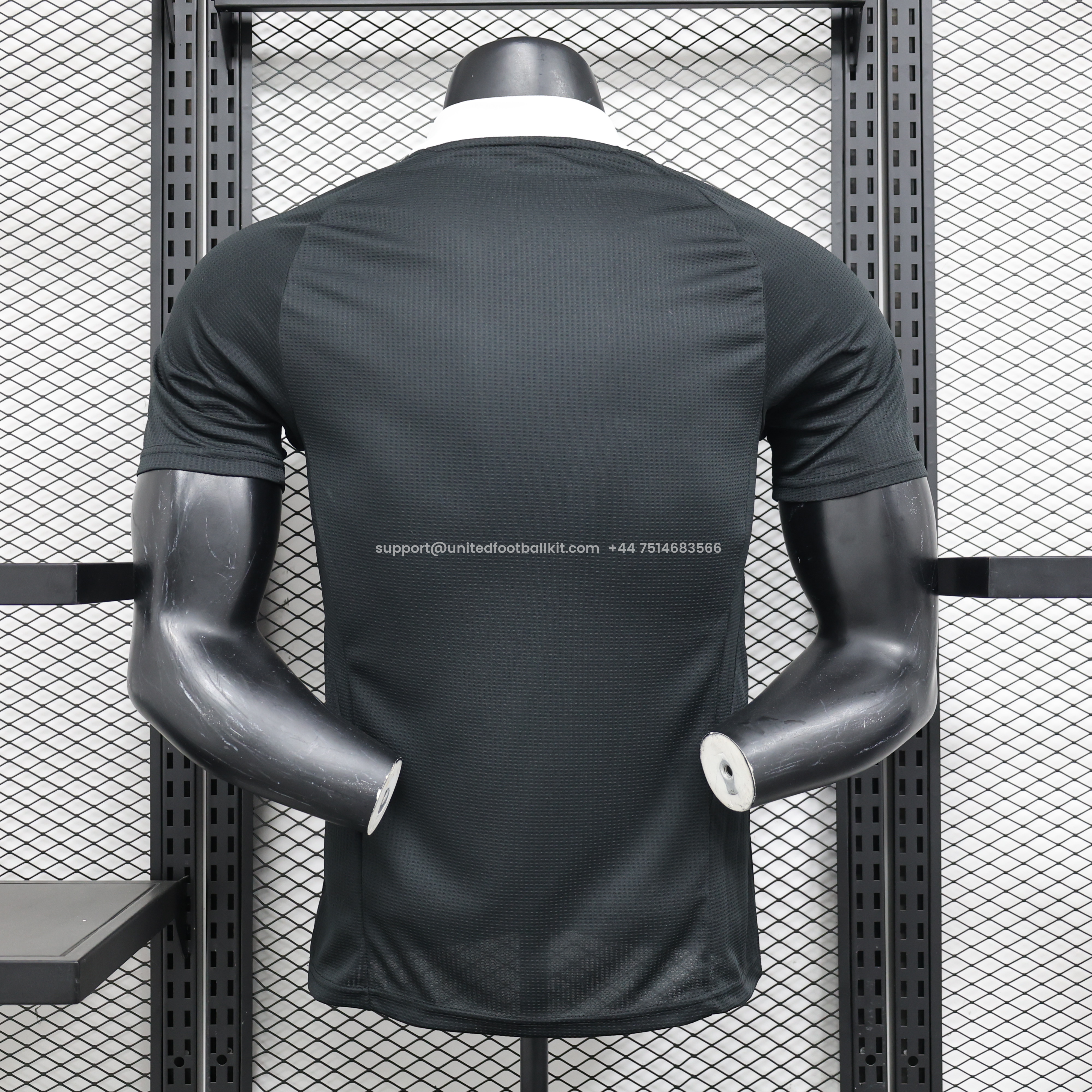 Unitedfootballkit.com | Bayern Munich 24-25 Third Goalkeeper Black Jersey - Player Version -Customize Name, Number and Patch | Worldwide Shipping