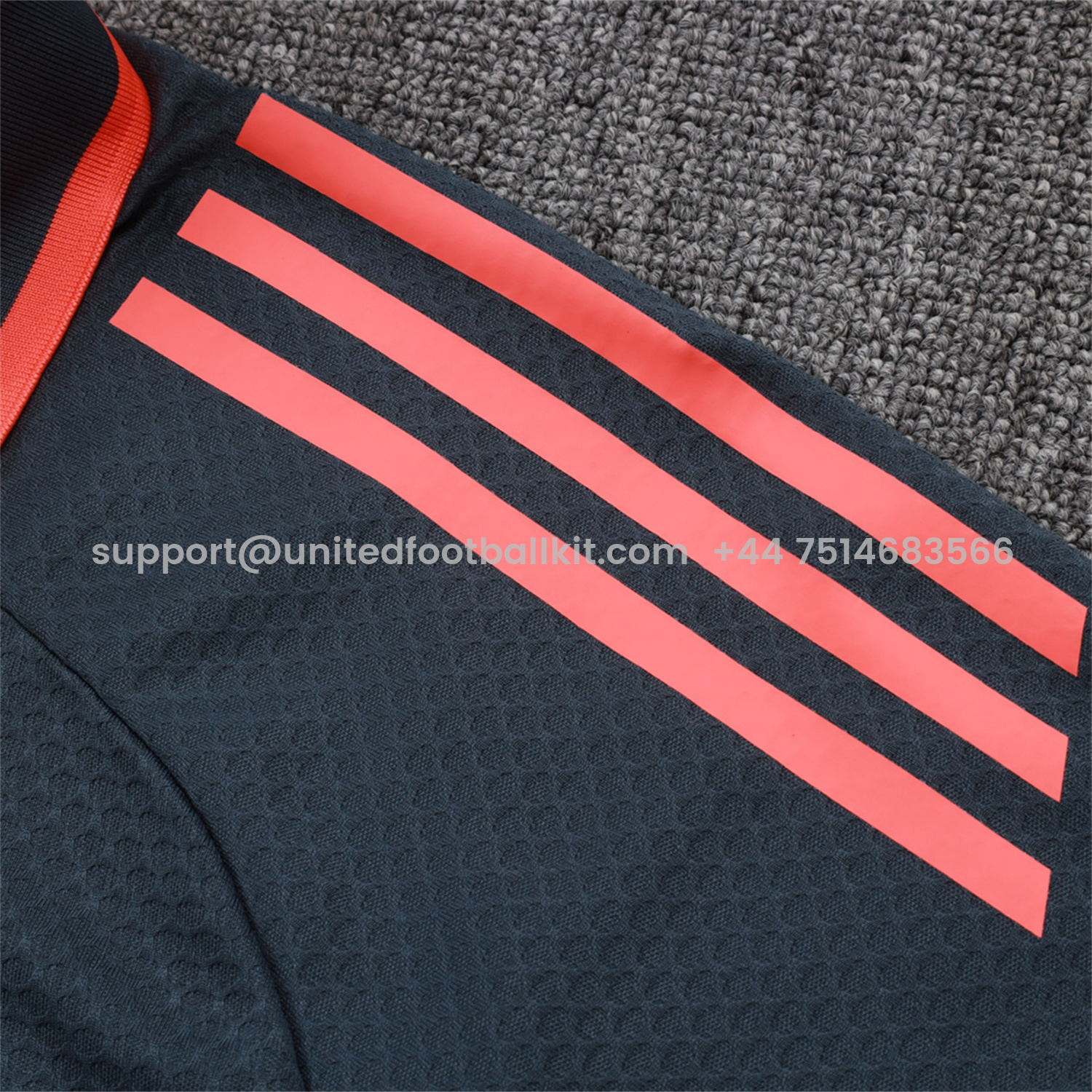 Unitedfootballkit.com | Bayern Munich 25-26 POLO Short-Sleeve Training Set - Deep Grey Top and Pants with Orange Badge -Customize Name, Number and Patch | Worldwide Shipping
