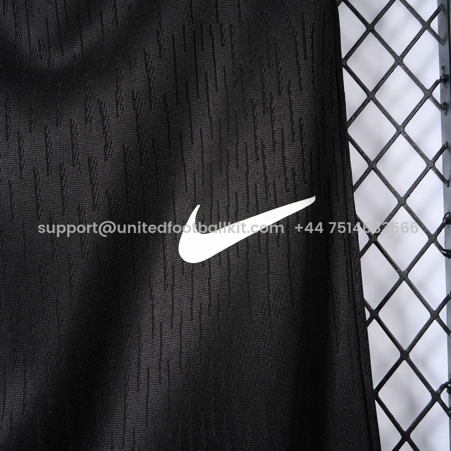 Unitedfootballkit.com | Liver.pool 24-25 Black Training Pants - Player Version -Customize Name, Number and Patch | Worldwide Shipping