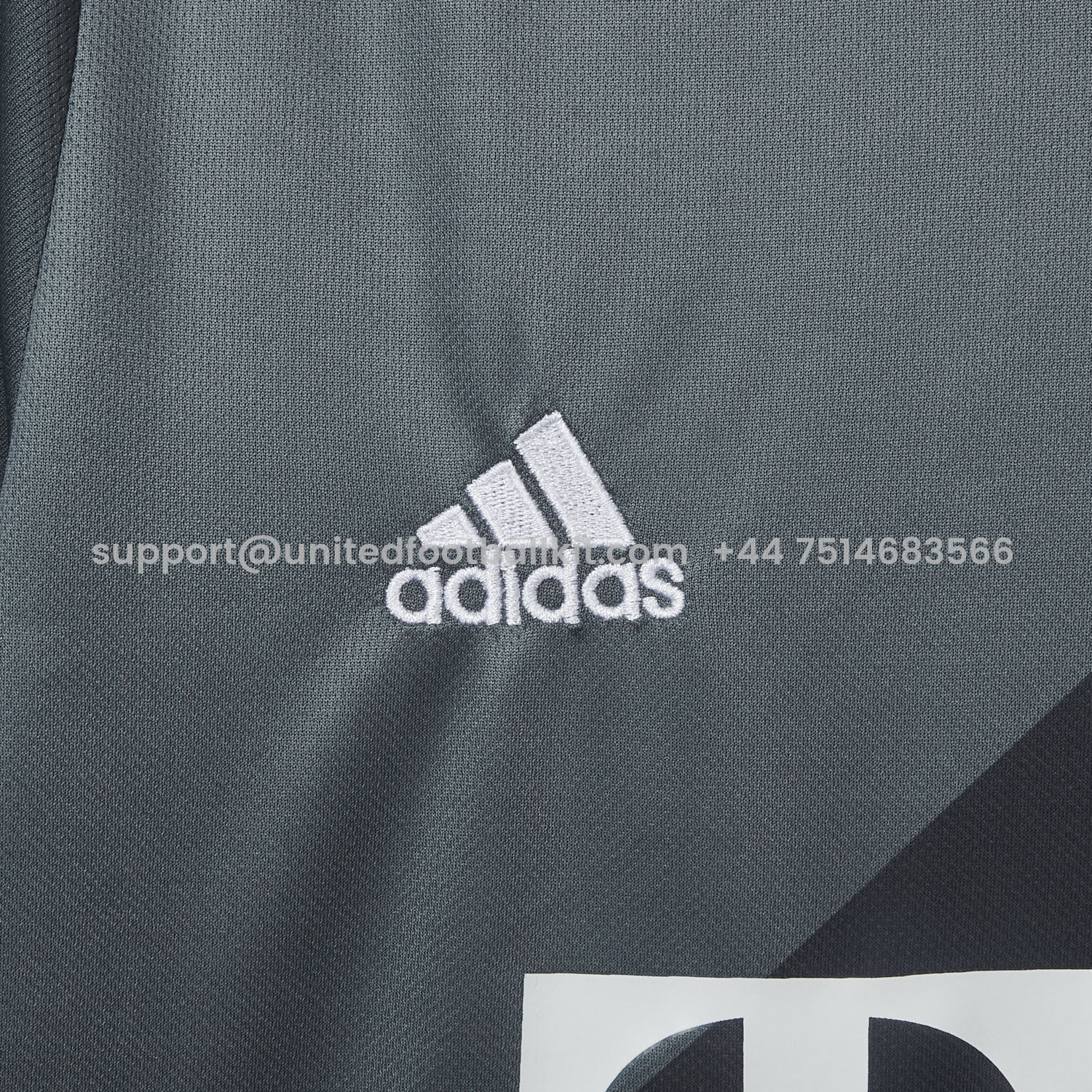 Unitedfootballkit.com | Retro Bayern Munich 2016-17 Away Men's Adult Jersey Set - Fans Version -Customize Name, Number and Patch | Worldwide Shipping