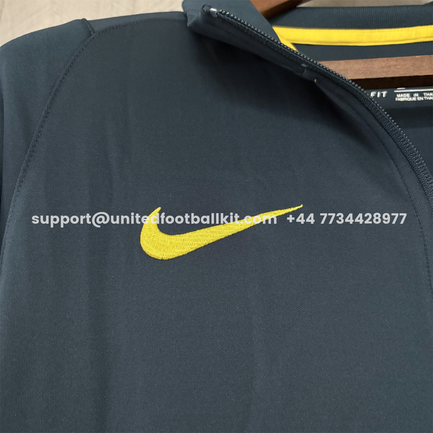 Unitedfootballkit.com | Retro Brazil 2022 Pre-Match Dark Blue Unsponsored Windbreaker -Customize Name, Number and Patch | Worldwide Shipping