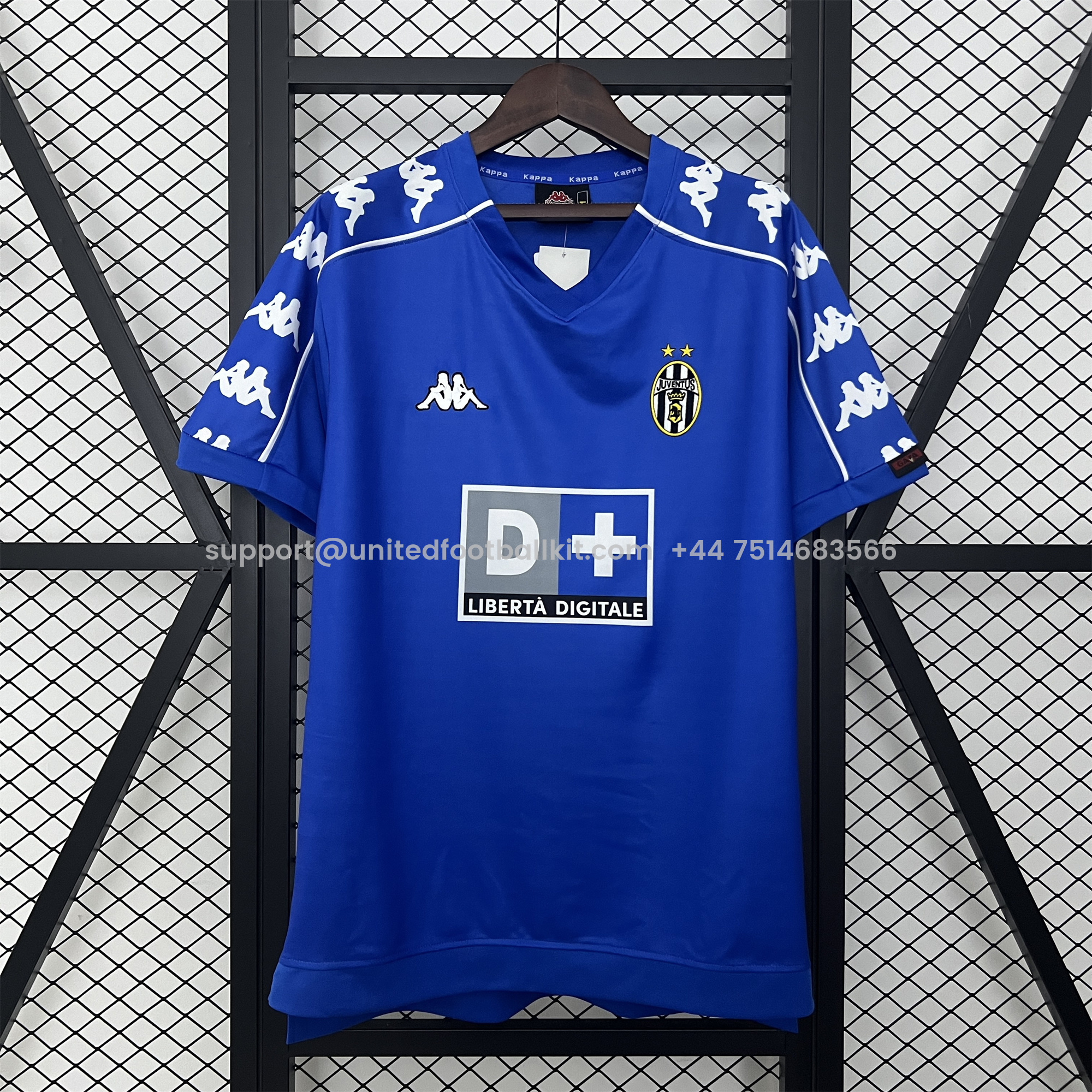Unitedfootballkit.com | Retro Juventus 1999-00 Away Jersey -Customize Name, Number and Patch | Worldwide Shipping