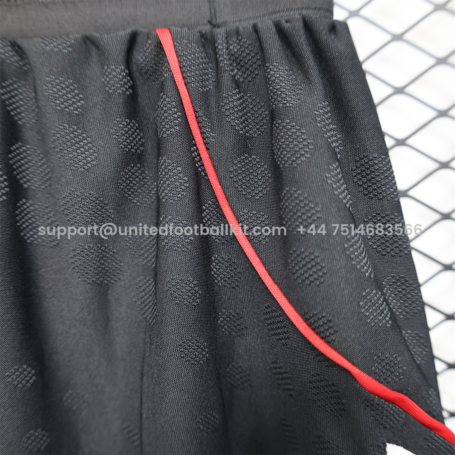 Unitedfootballkit.com | Liver.pool 25-26 Black Shorts - Player Version -Customize Name, Number and Patch | Worldwide Shipping