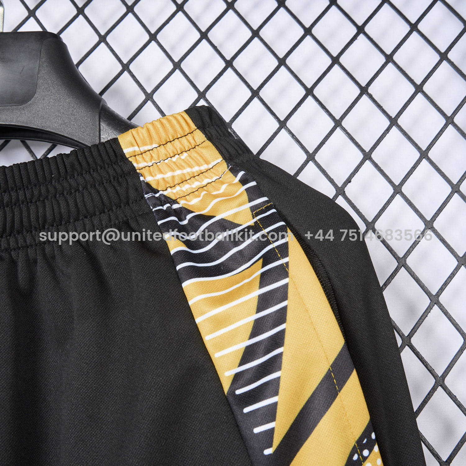 Unitedfootballkit.com | Real Madrid 24-25 Black Training Pants - Player Version -Customize Name, Number and Patch | Worldwide Shipping