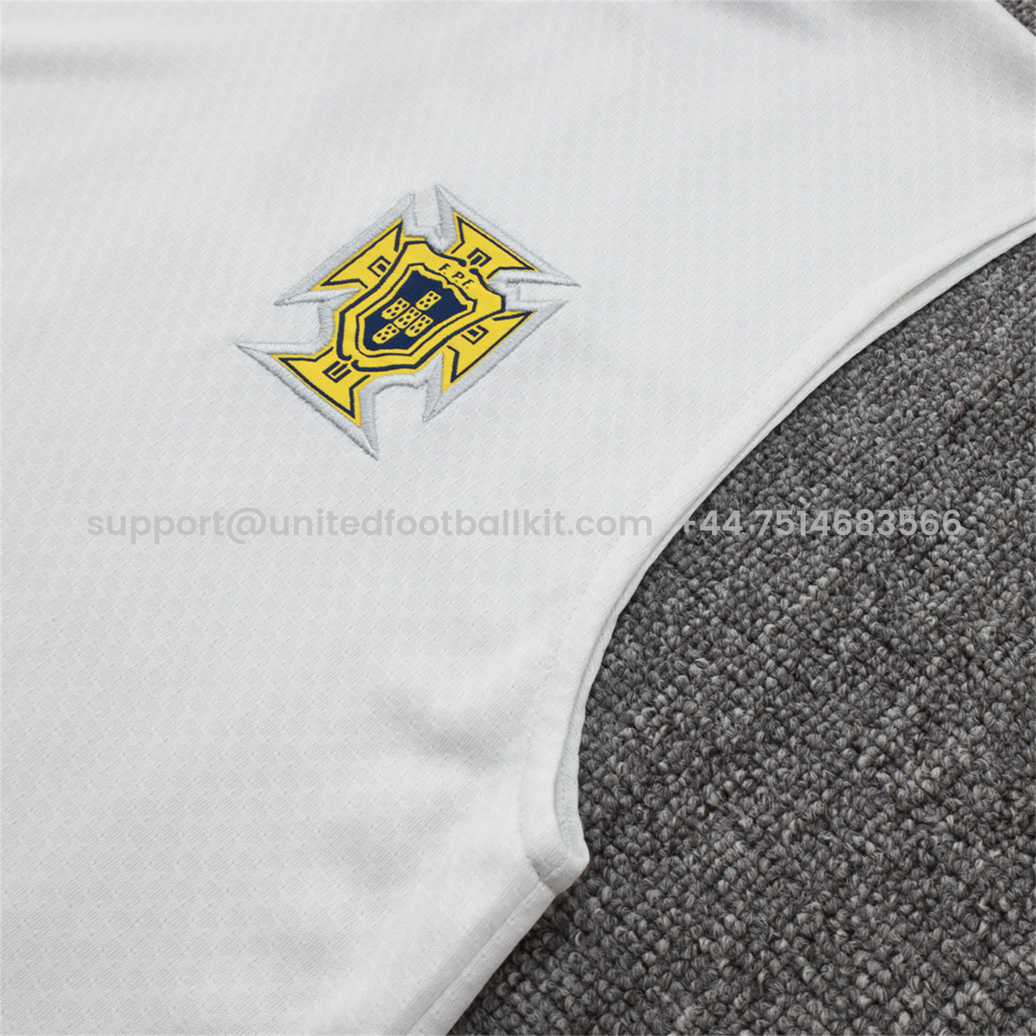 Unitedfootballkit.com | Portugal 25-26 Vest Training Set - Off White Top and Deep Blue Shorts -Customize Name, Number and Patch | Worldwide Shipping