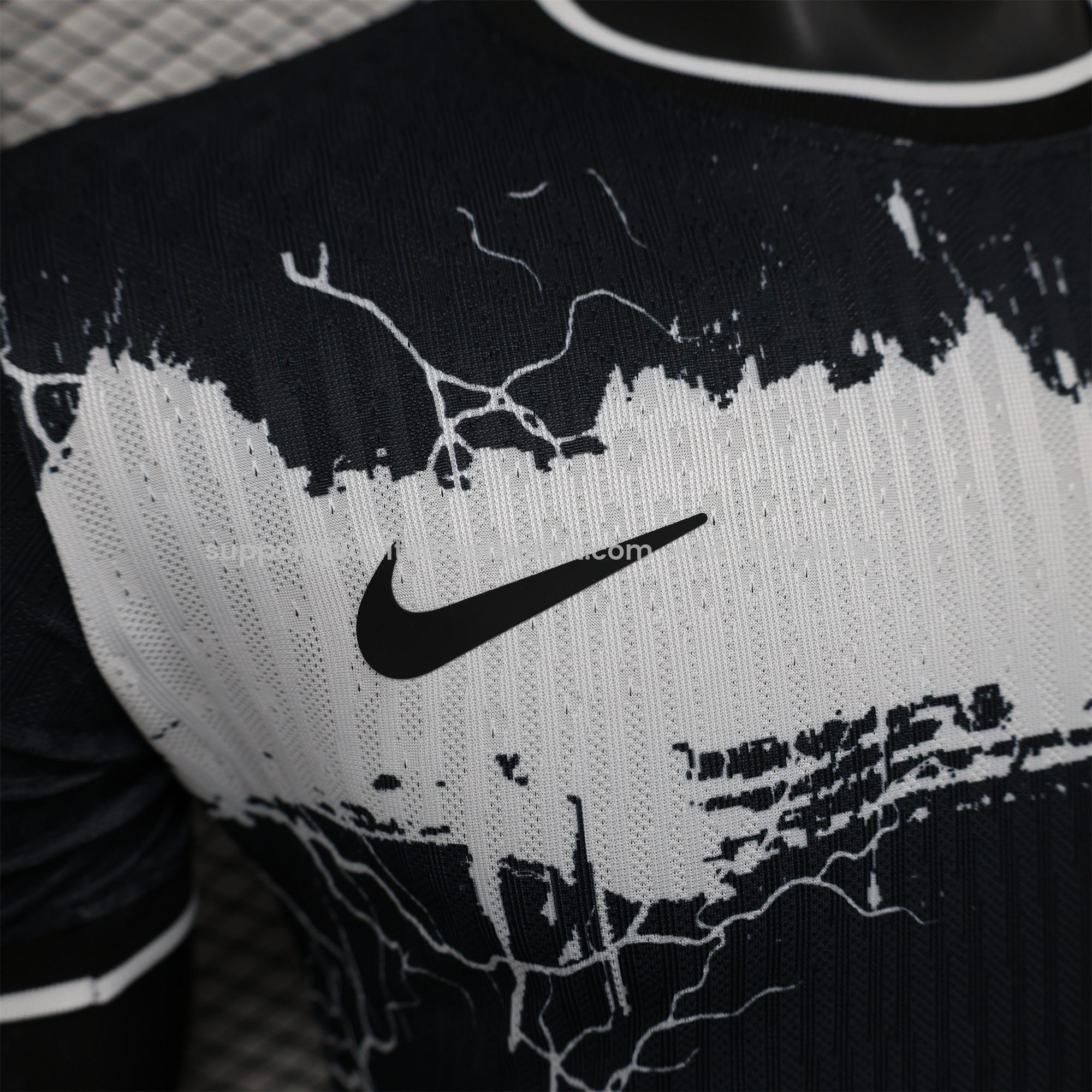 Unitedfootballkit.com | Barcelona 24-25 White Lightning Special Edition Black Jersey - Player Version -Customize Name, Number and Patch | Worldwide Shipping