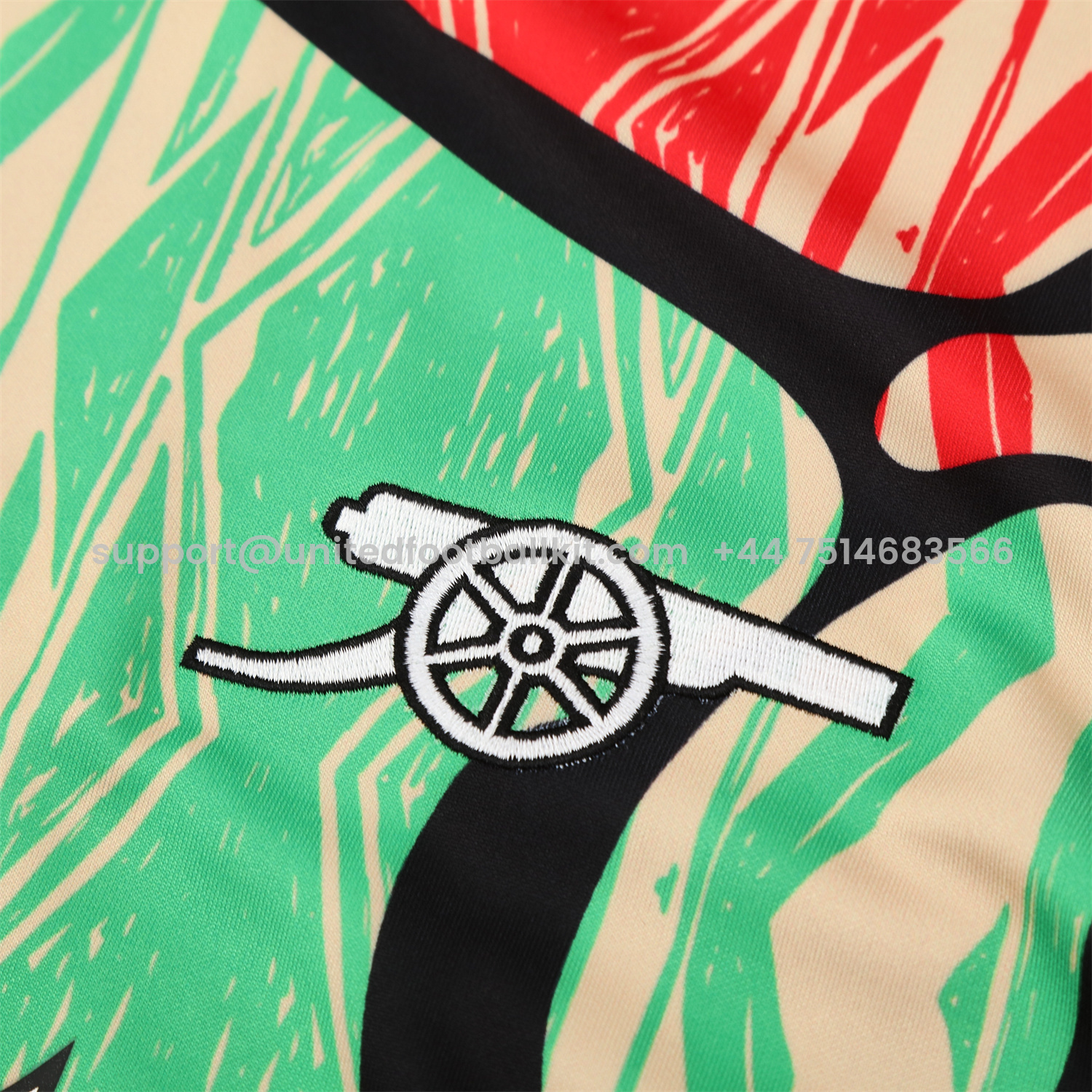 Unitedfootballkit.com | Arsenal 25-26 Training Hoodie Set - Red Green Hoodie and Black Pants -Customize Name, Number and Patch | Worldwide Shipping