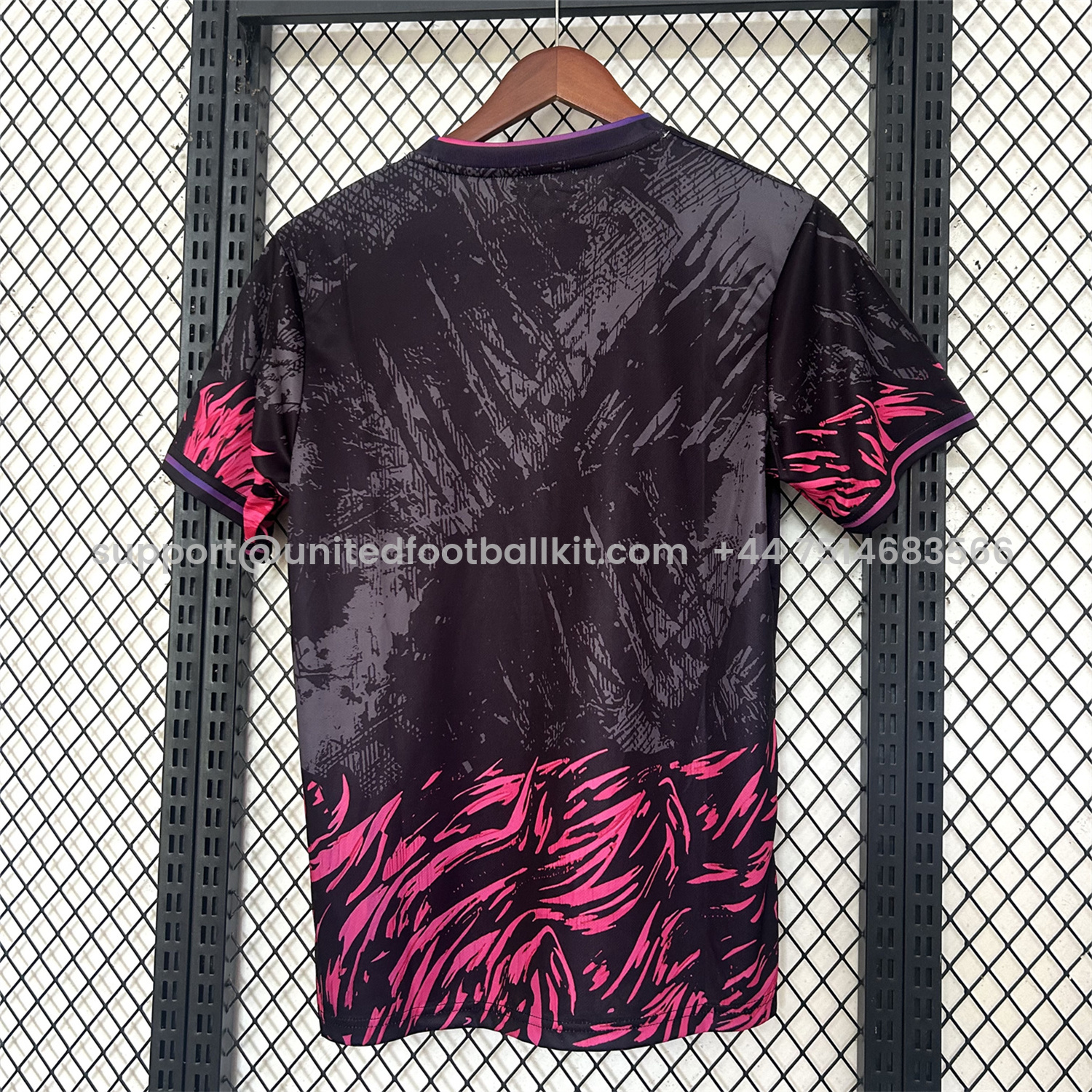 Unitedfootballkit.com | Barcelona 25-26 Pink Lion Black Jersey - Fans Version -Customize Name, Number and Patch | Worldwide Shipping