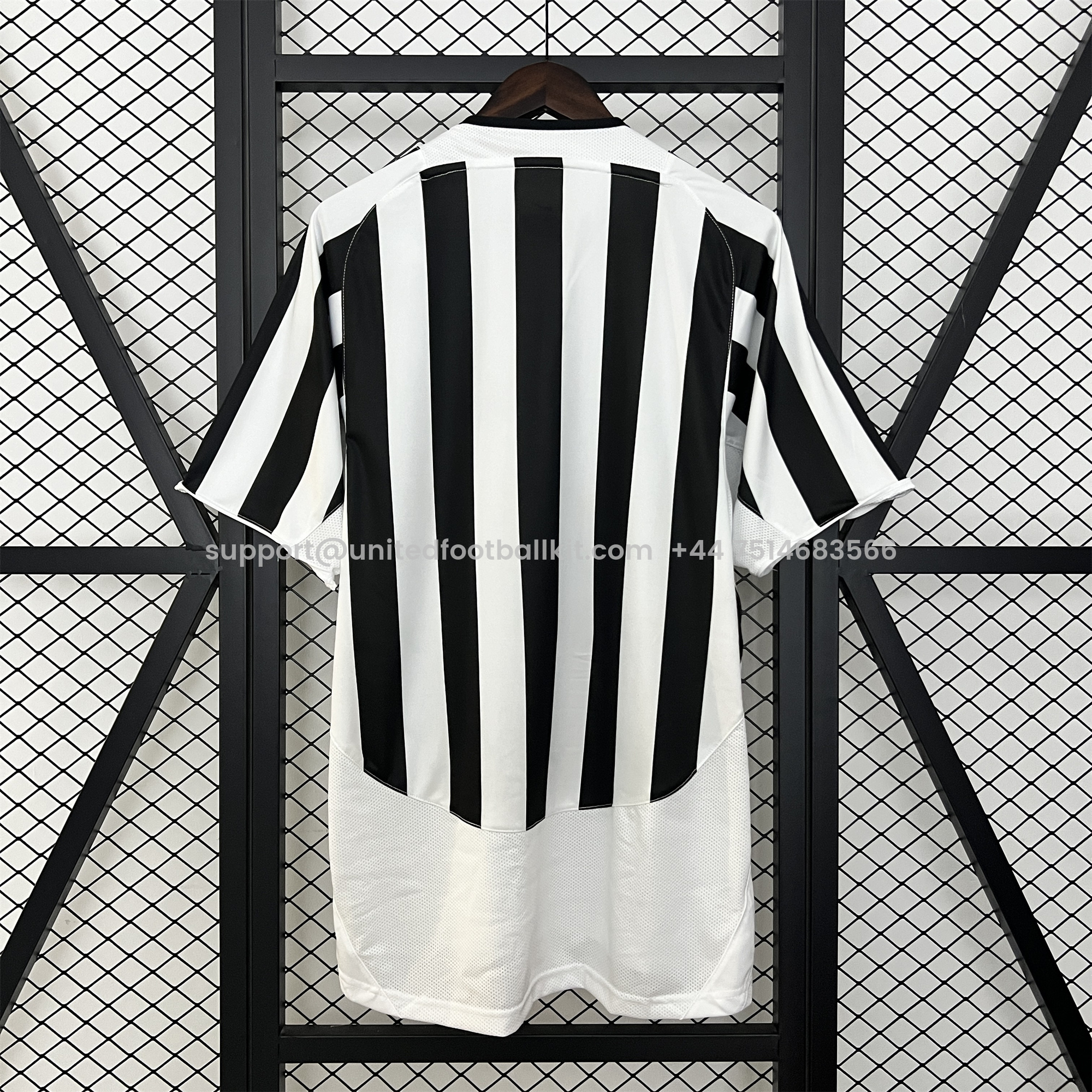Unitedfootballkit.com | Retro Juventus 2003-04 Home Jersey -Customize Name, Number and Patch | Worldwide Shipping