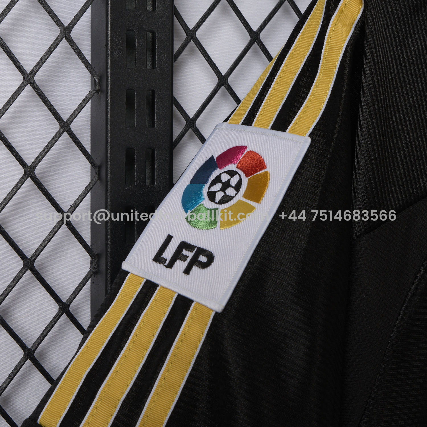 Unitedfootballkit.com | Retro Real Madrid 1999-01 Away Jersey -Customize Name, Number and Patch | Worldwide Shipping