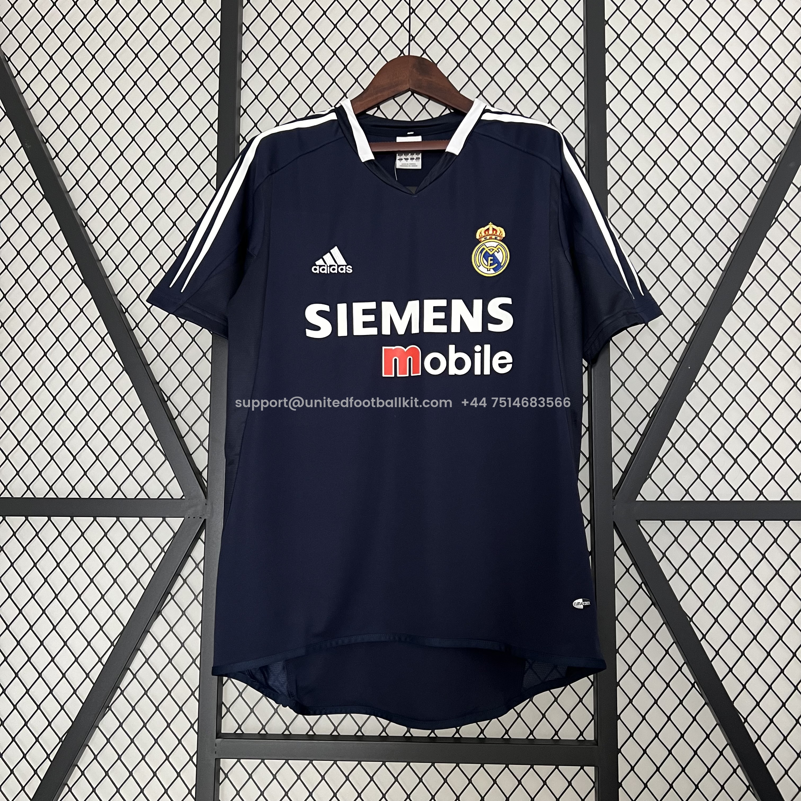 Unitedfootballkit.com | Retro Real Madrid 04-05 Away Stadium Jersey -Customize Name, Number and Patch | Worldwide Shipping